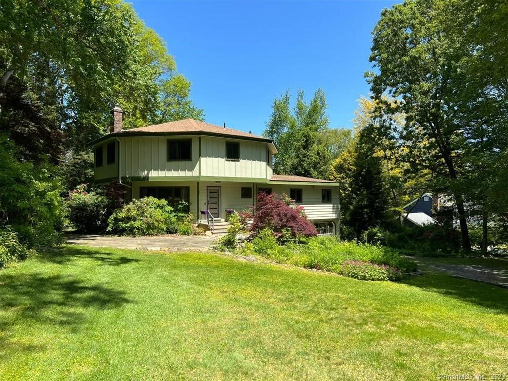 25 Coachman Pike — photo