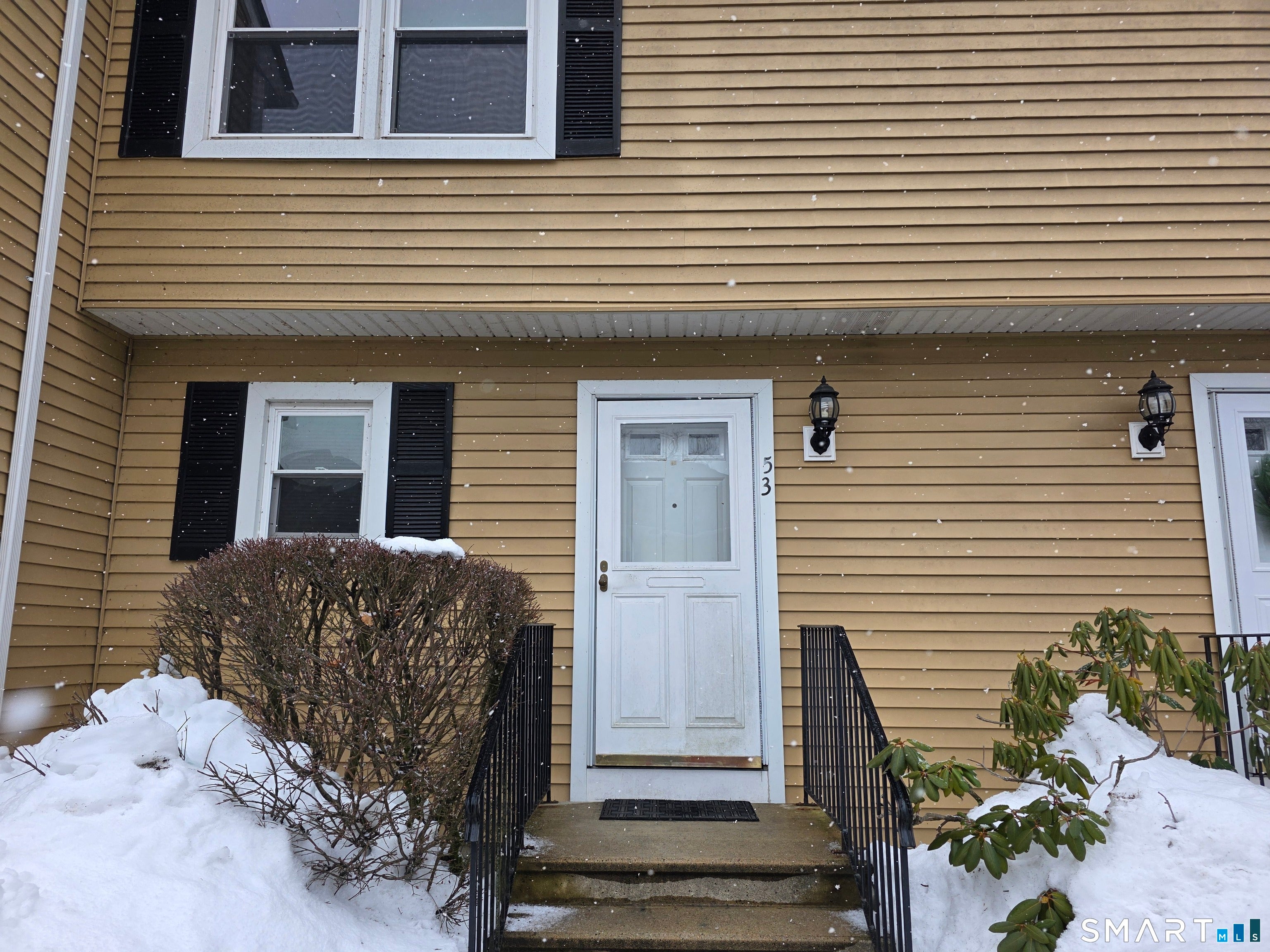 41 South Main Street Apt 53 — photo