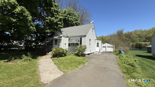 131 Bryden Terrace — photo