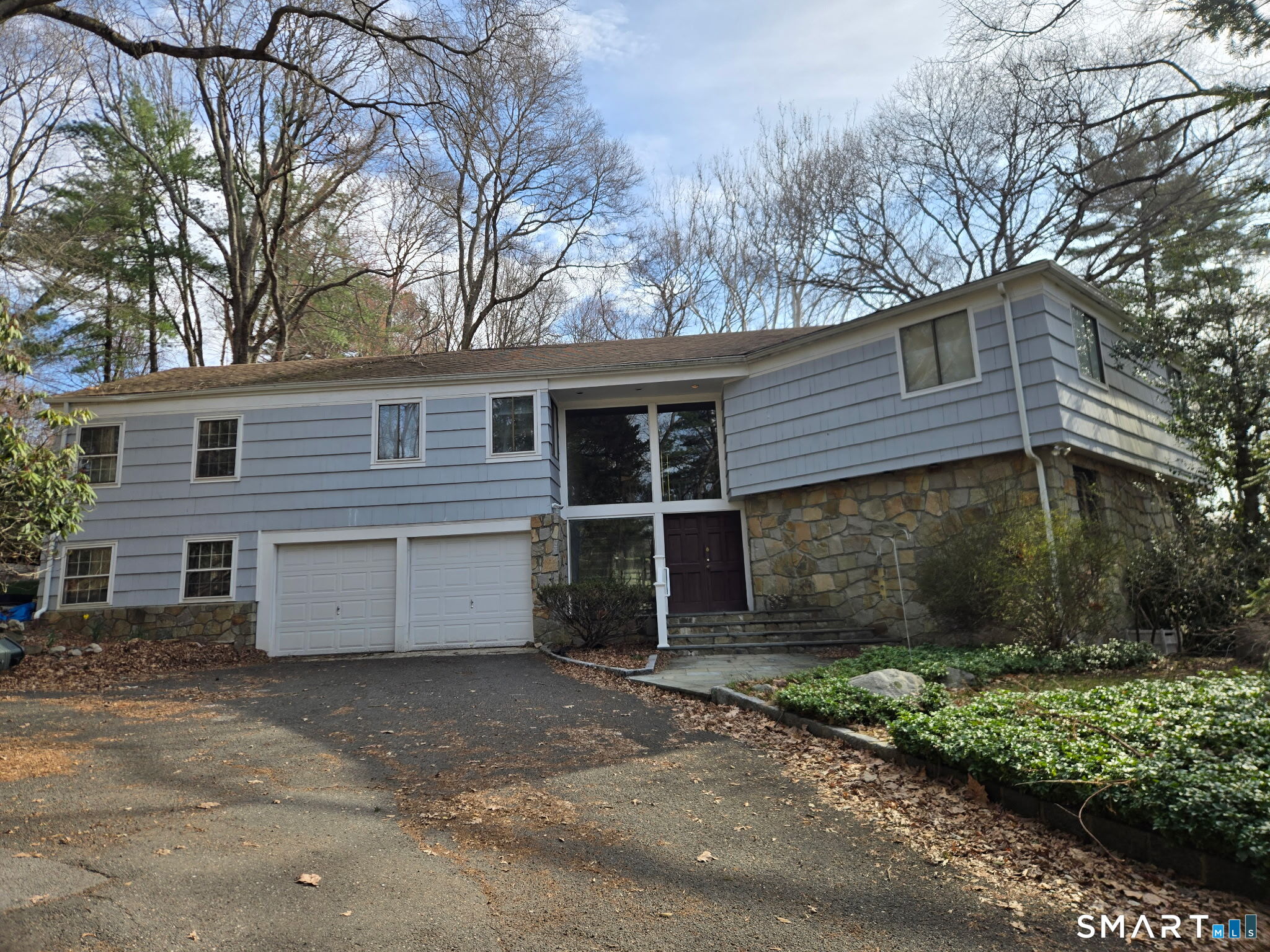 677 West Hill Road — photo