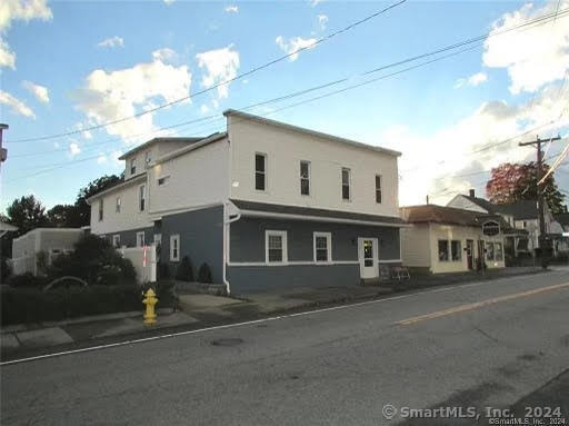 243 North Elm Street 3 — photo