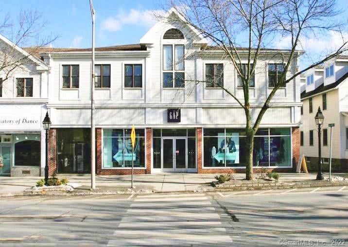 440 Main Street S — photo