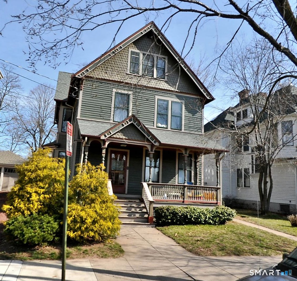 439 Edgewood Avenue — photo