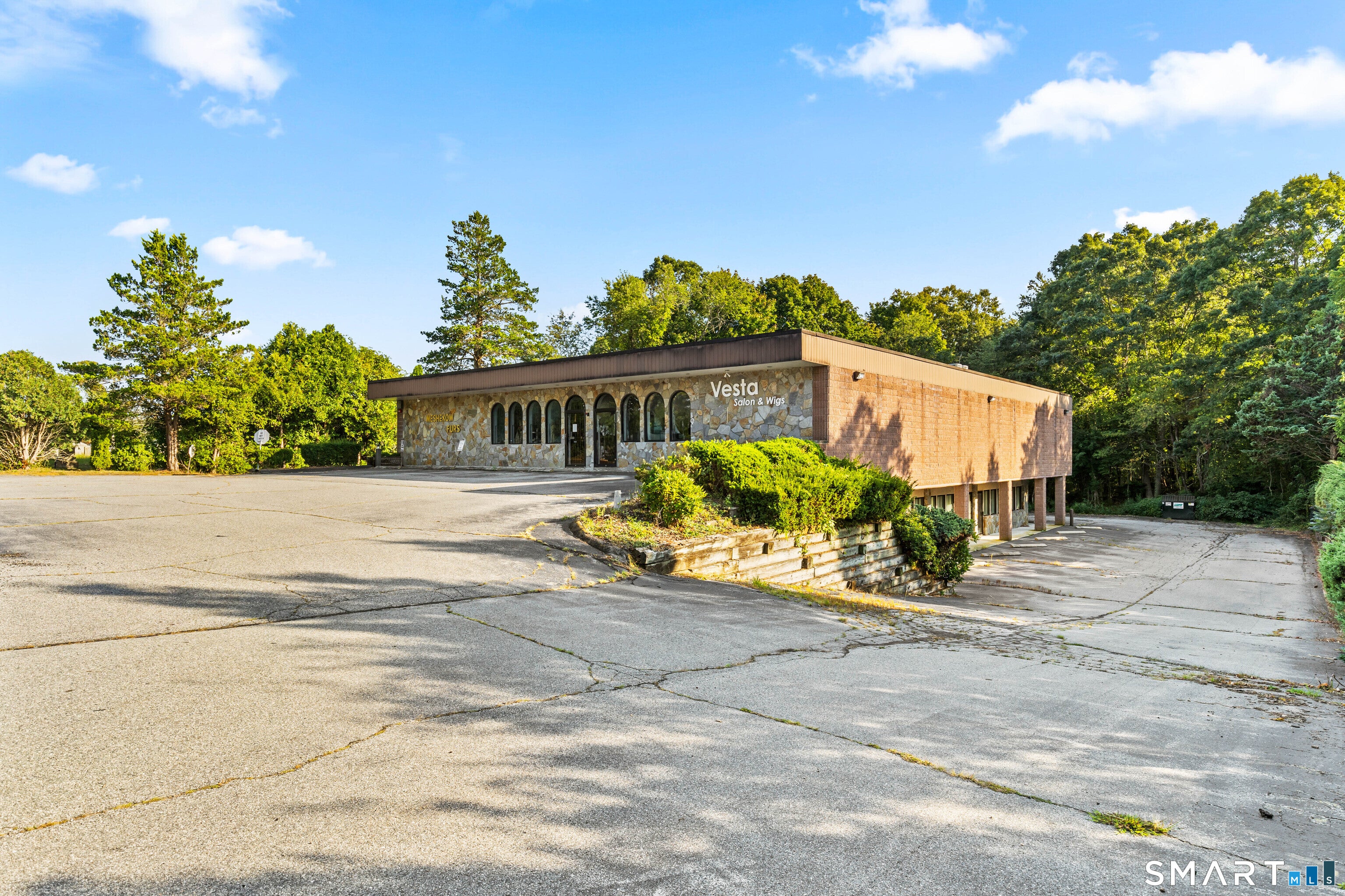 256 Boston Post Road — photo