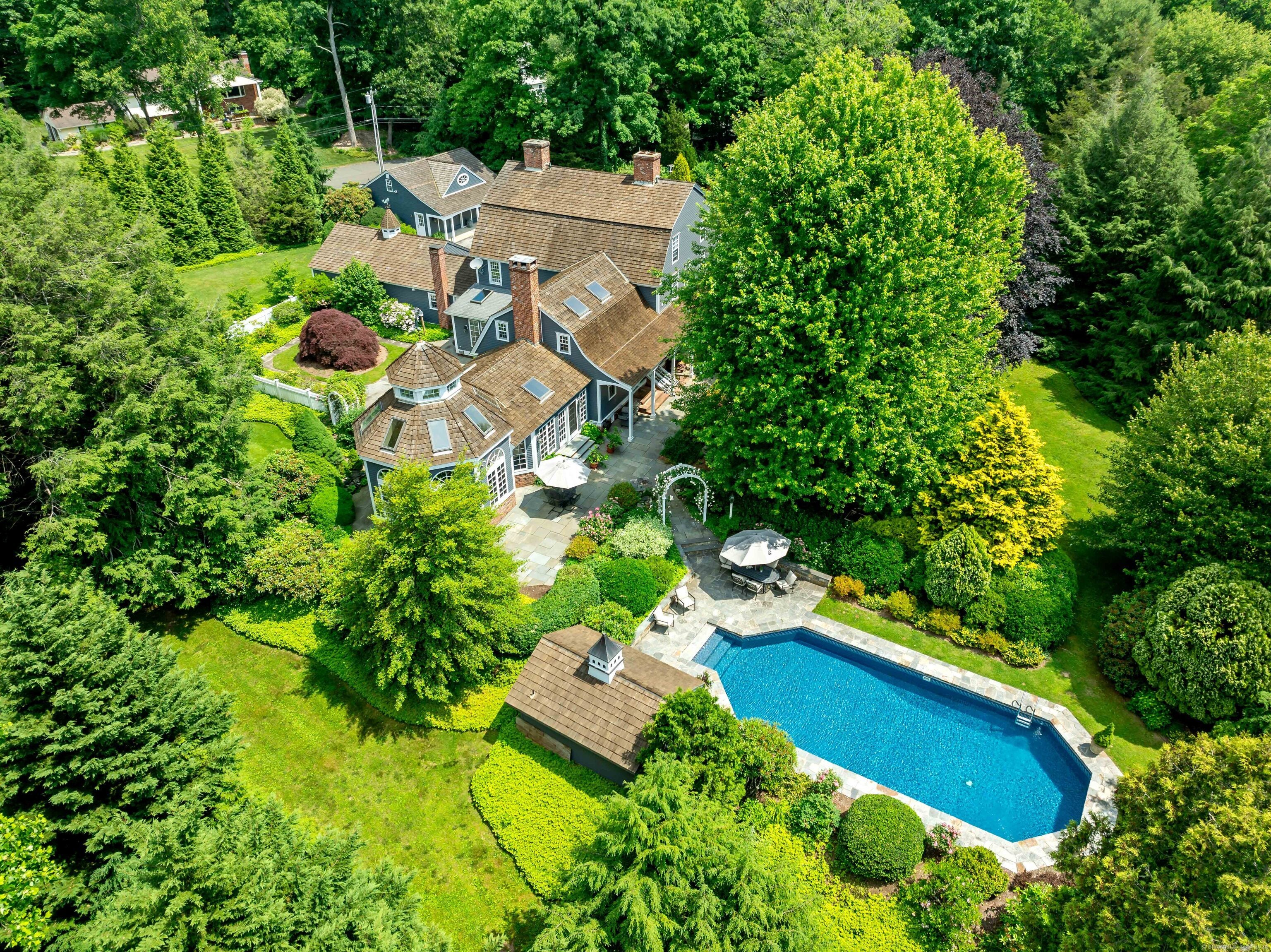 173 Highwoods Drive — photo