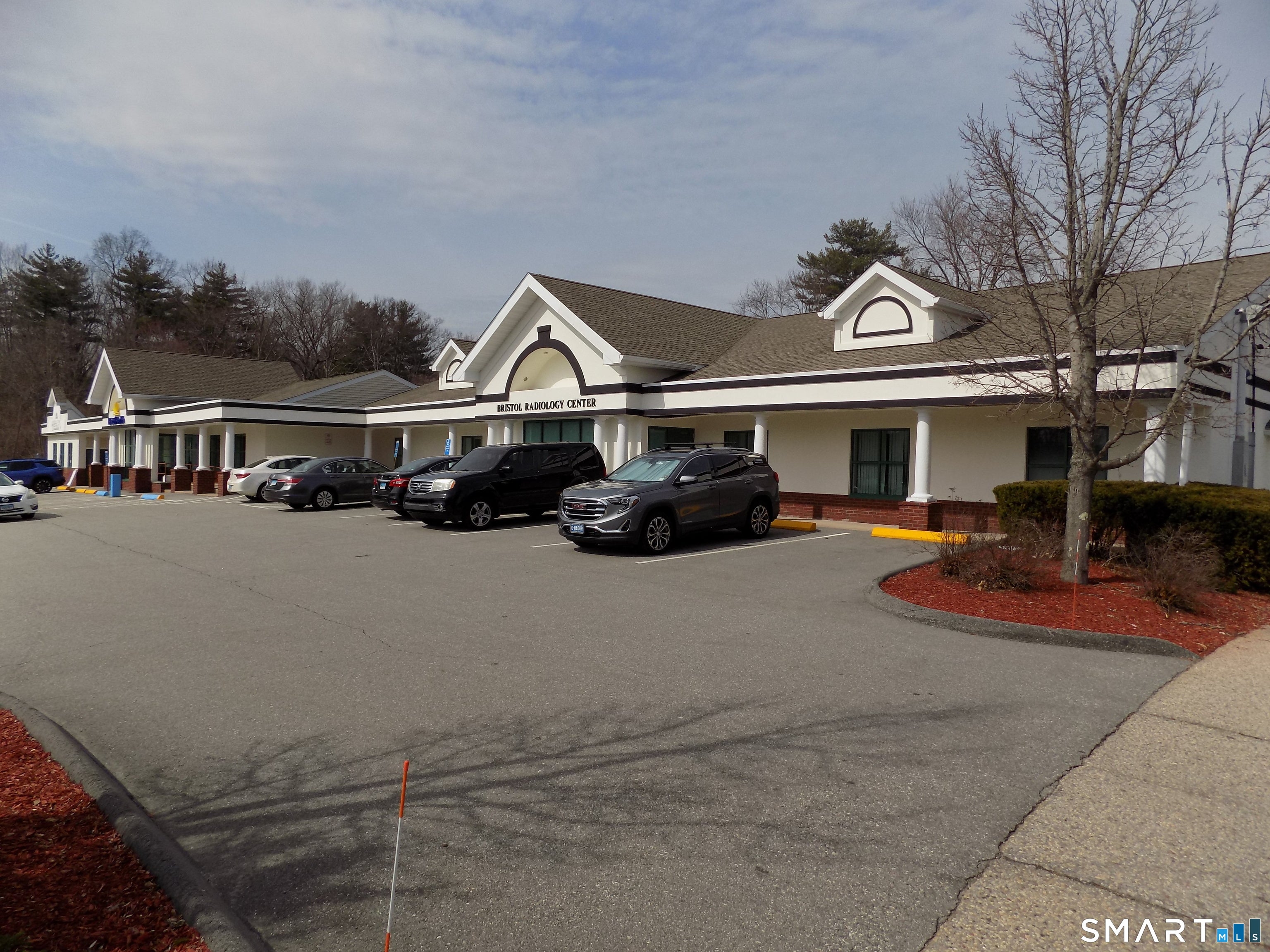 25 Collins Road — photo