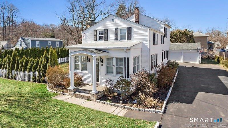 12 Sunset Avenue — photo