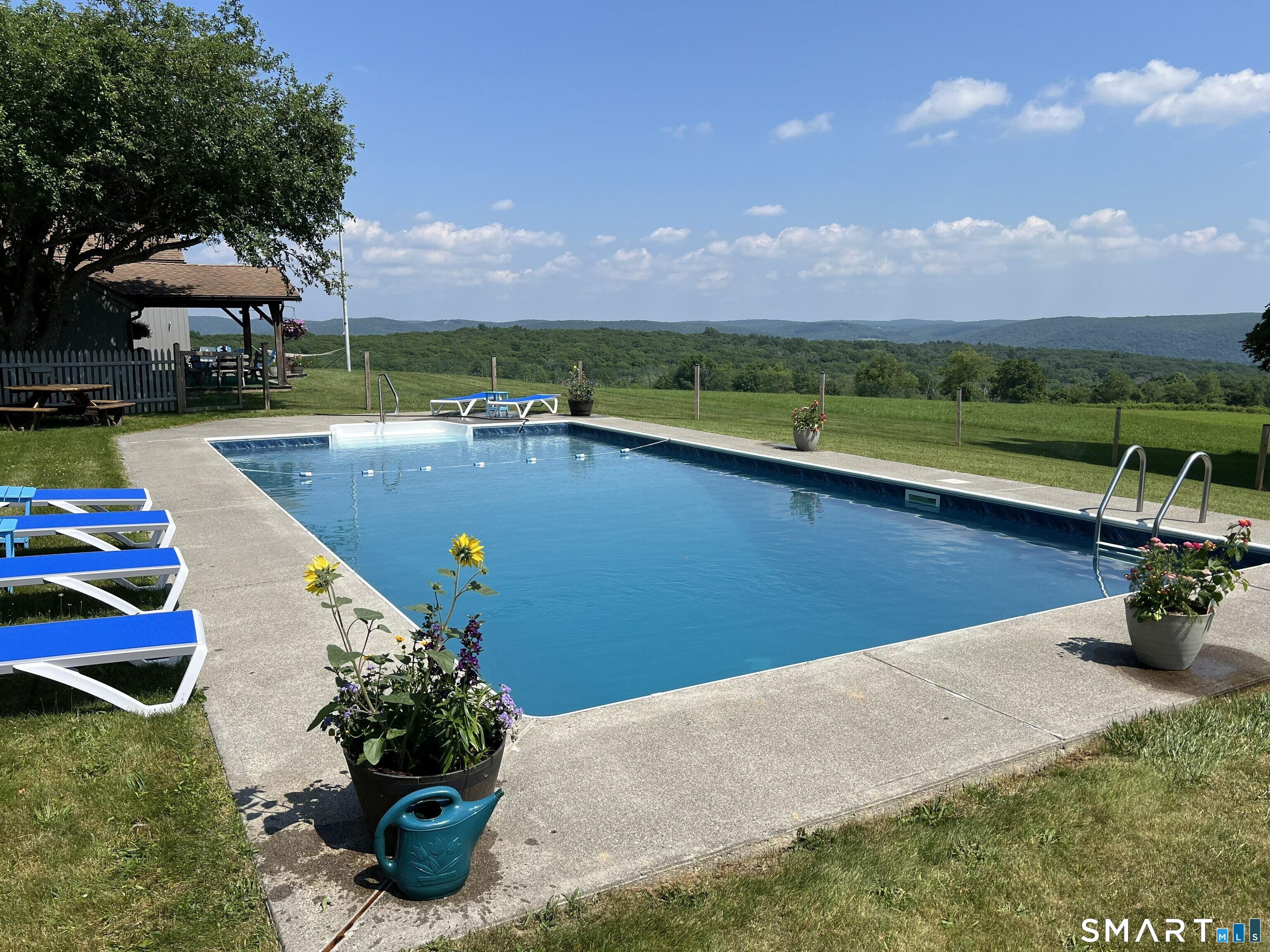 594 Skiff Mountain Road — photo