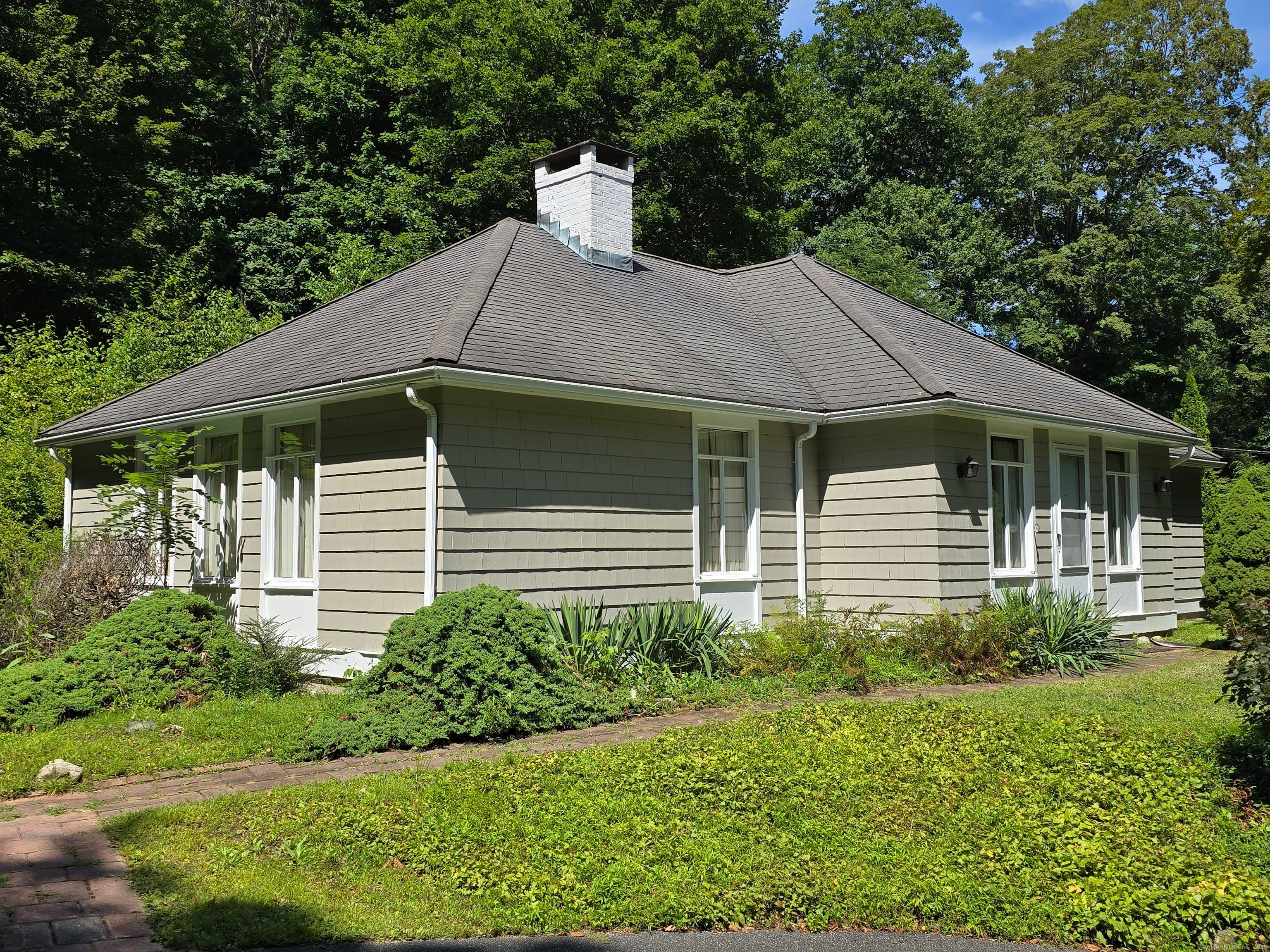 1 Sabbaday Lane — photo