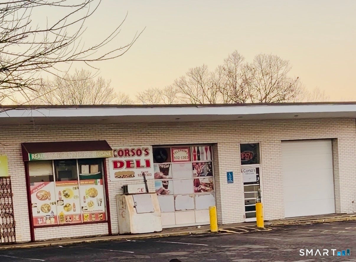 702 Boston Post Road — photo