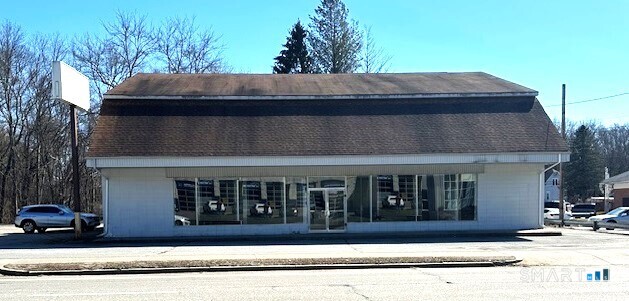 558 West Main Street — photo
