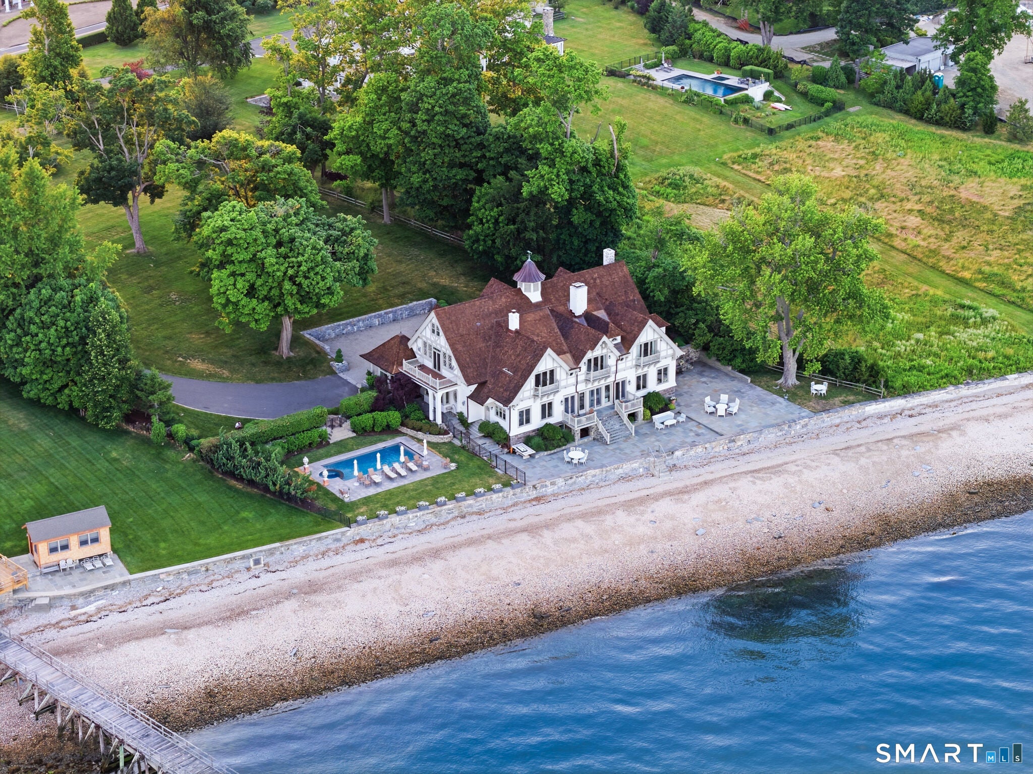 207-209 Long Neck Point Road — photo