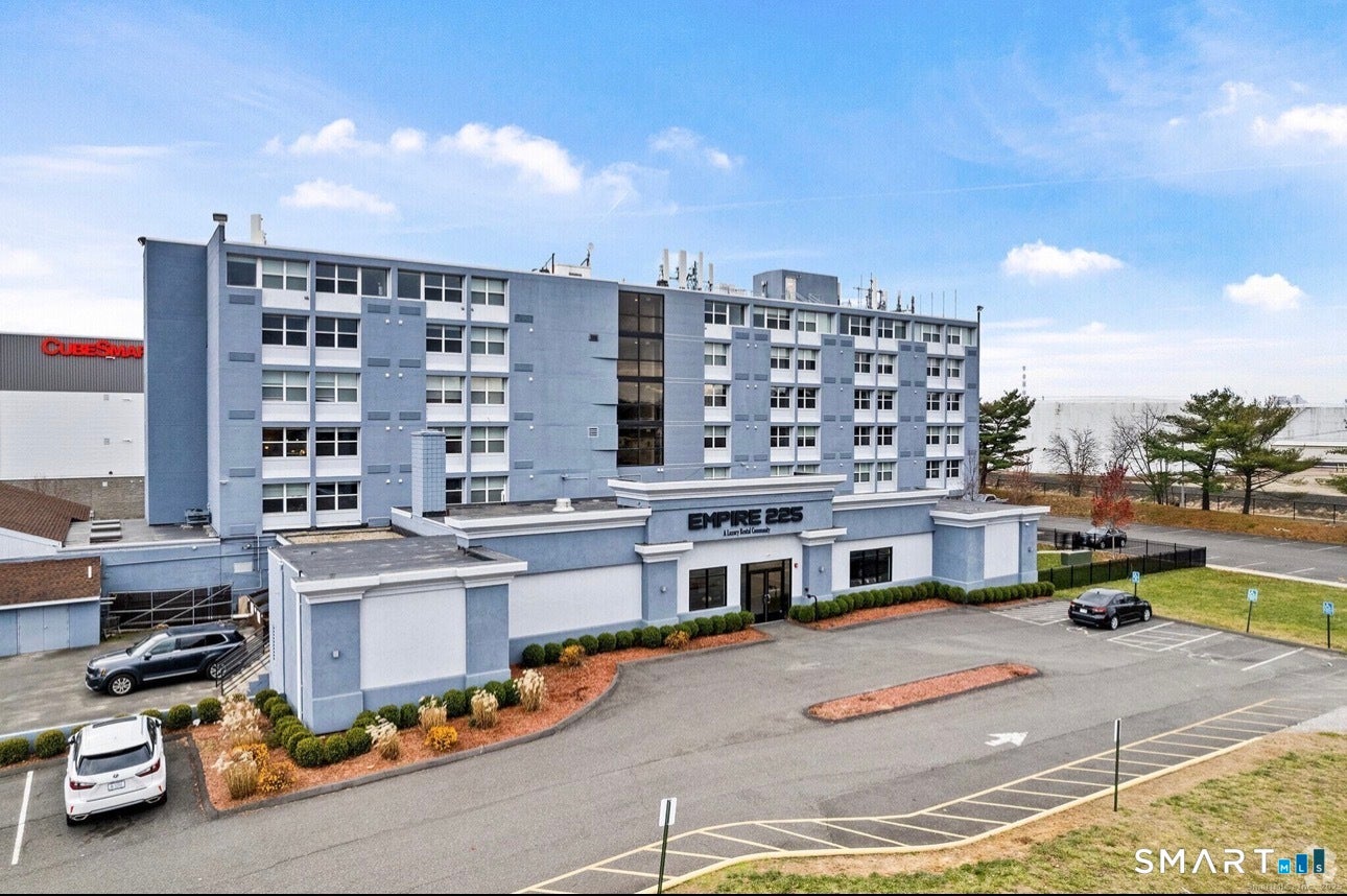 225 Lordship Boulevard 5C — photo