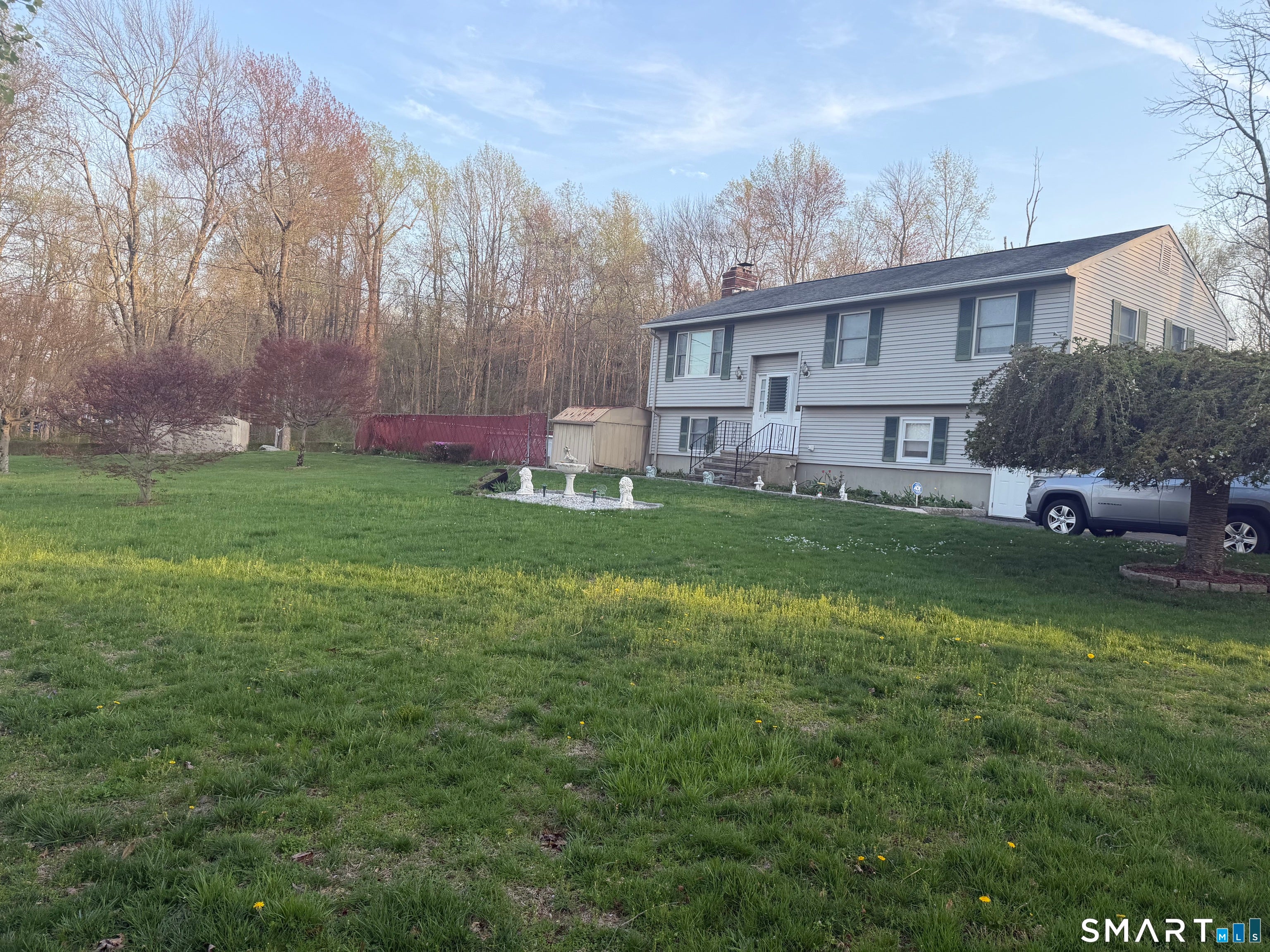 2 Ken Oaks Drive — photo