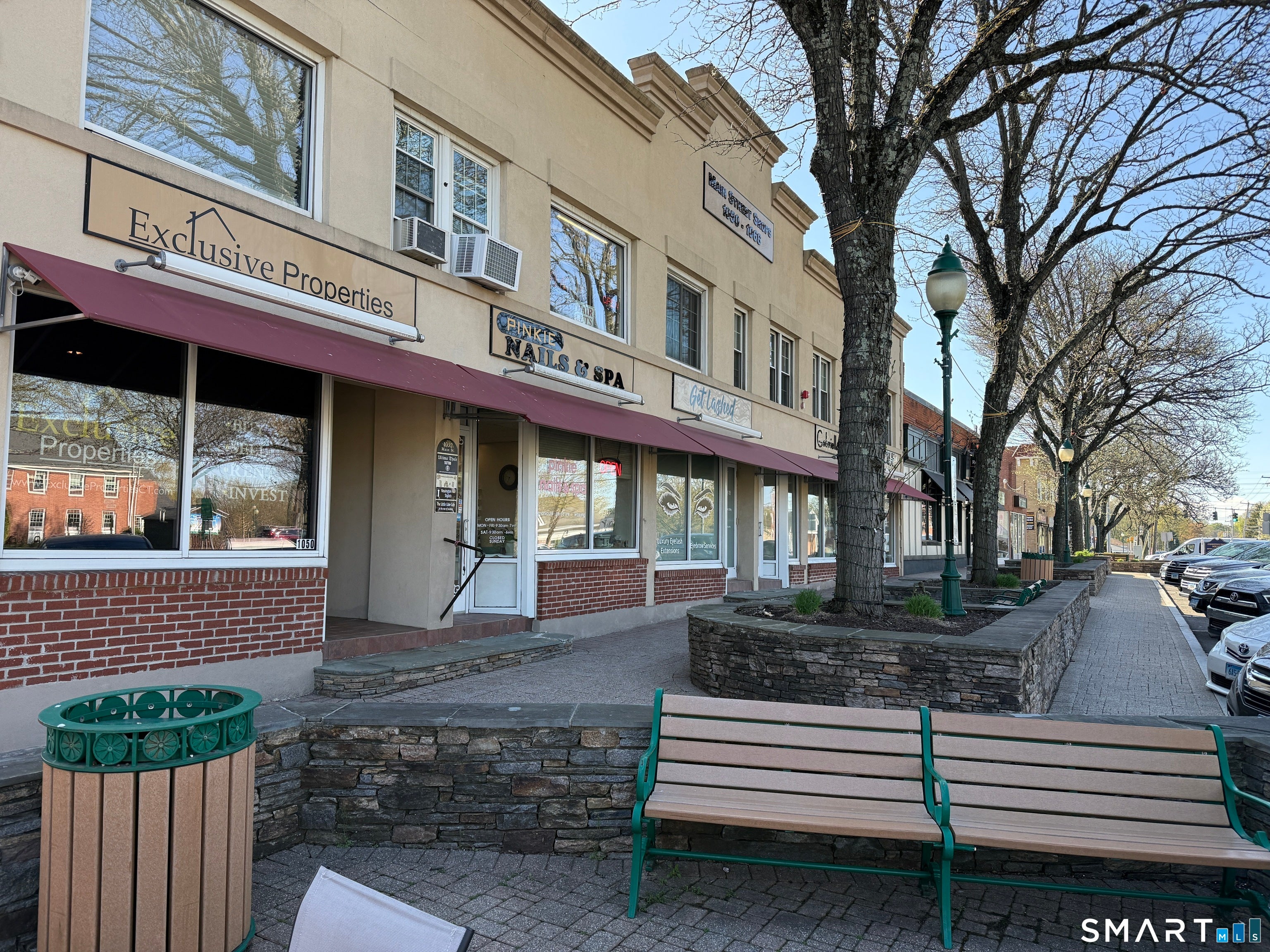 1052 Main Street 3 — photo