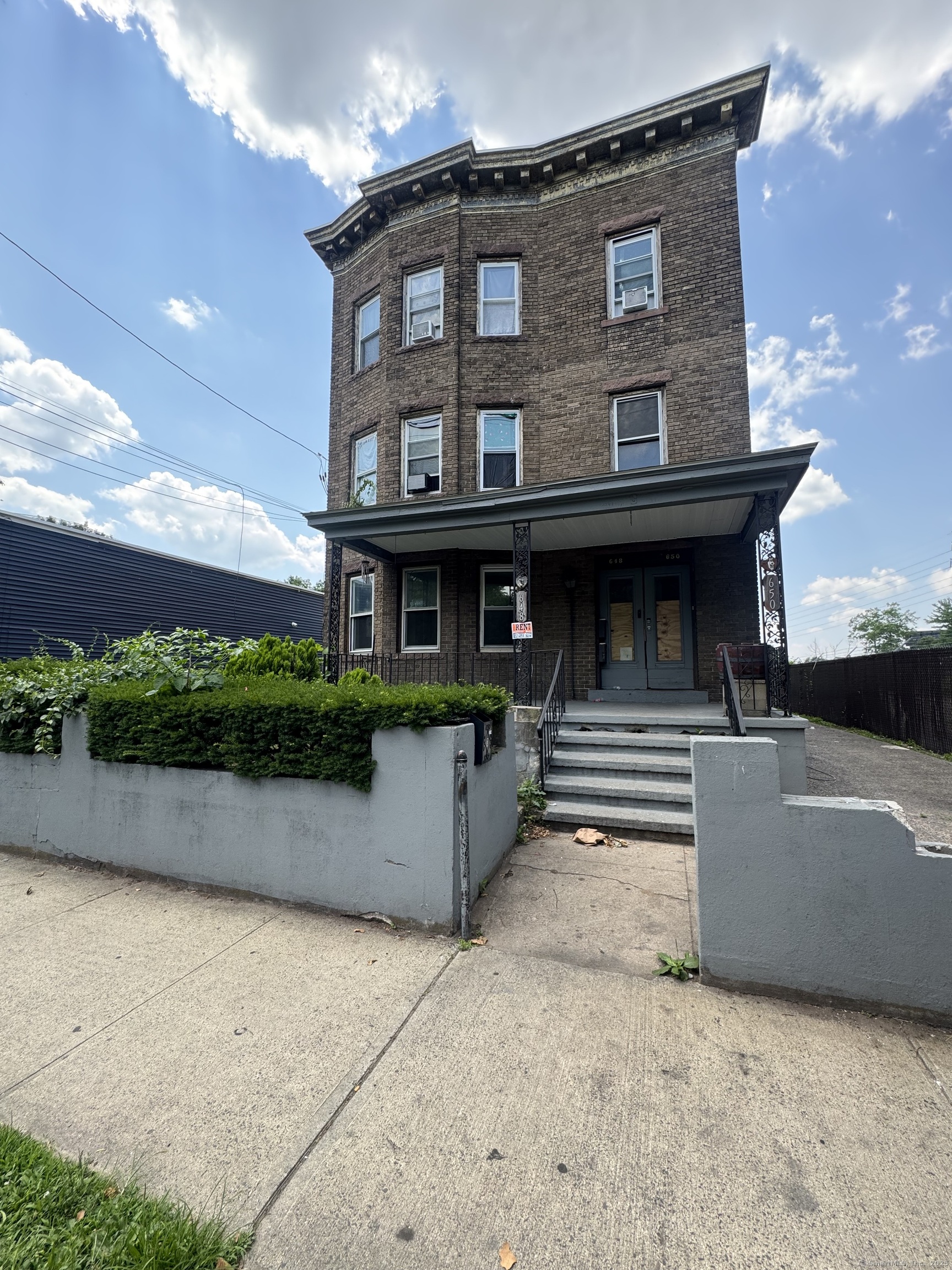 648 Ferry Street 3 — photo