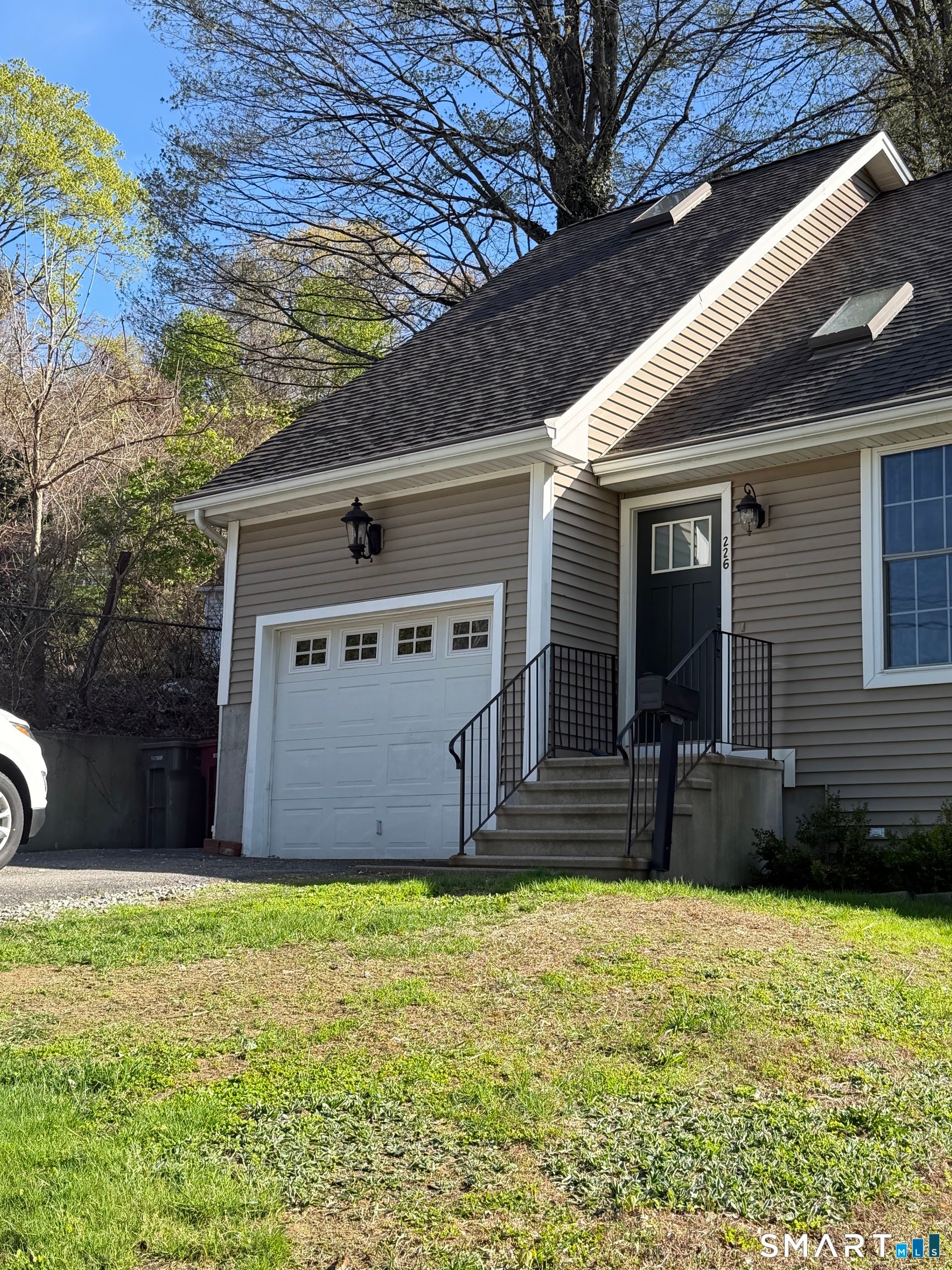 226 Scott Street — photo