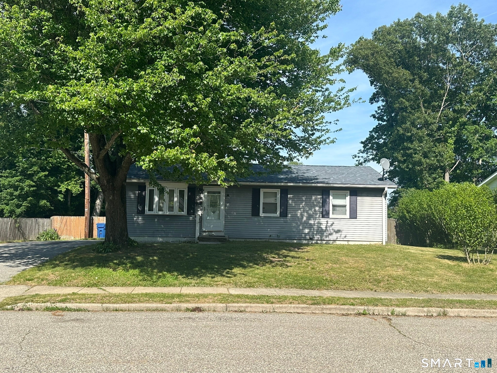 147 Orchard Hill Lane — photo