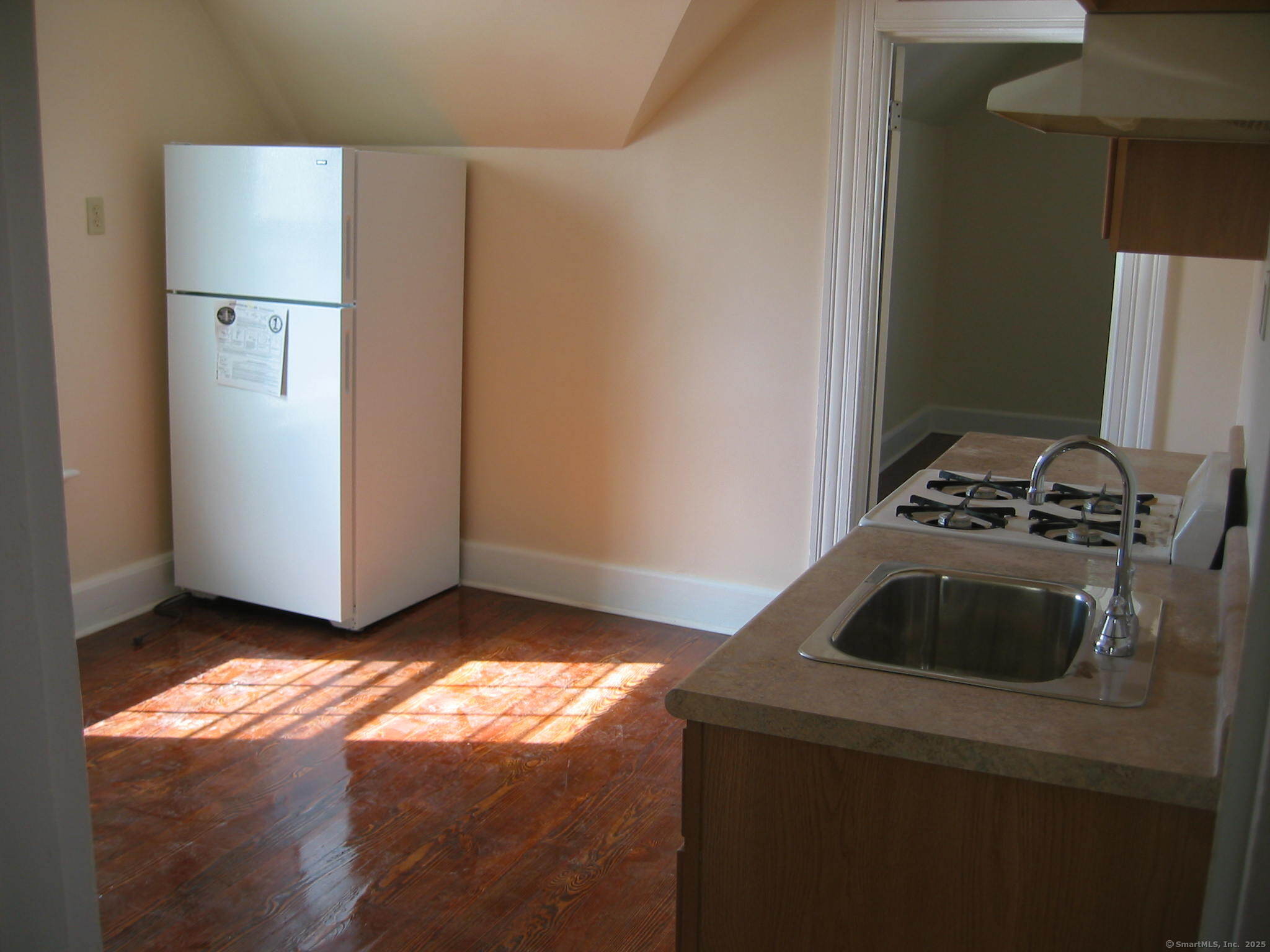 30 Tilton Street 3 — photo