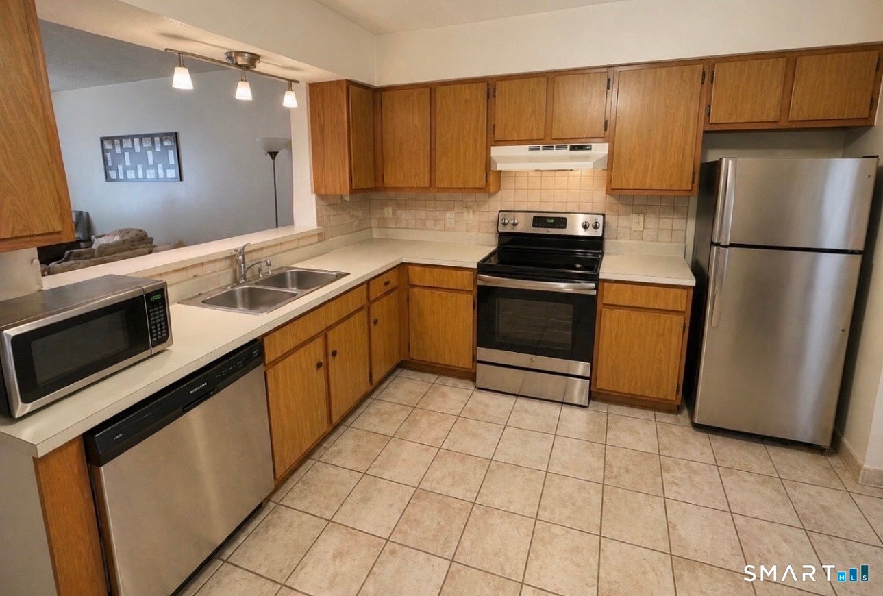 975 Meriden Road 91 — photo