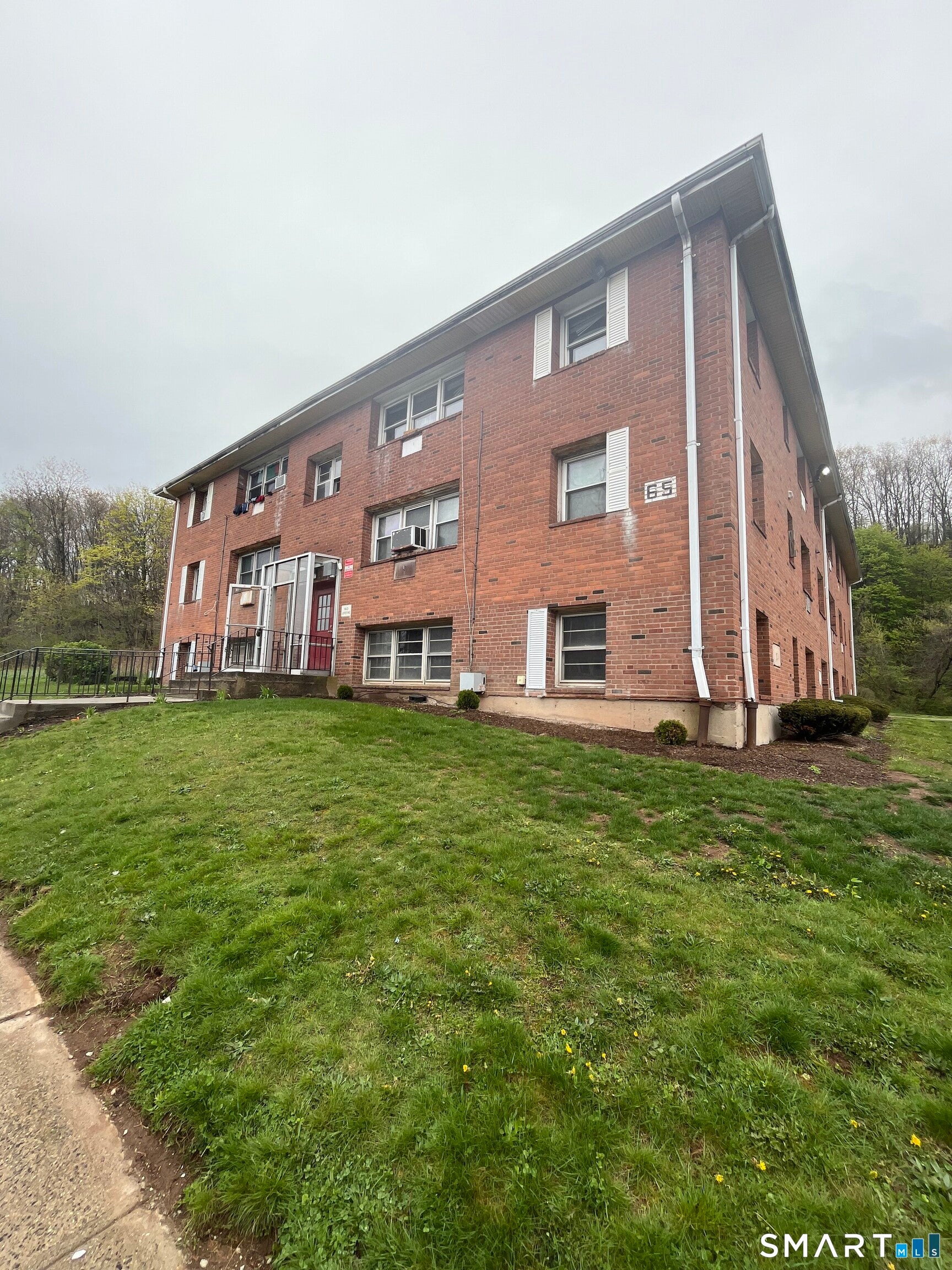 65 Donna Drive C2 — photo