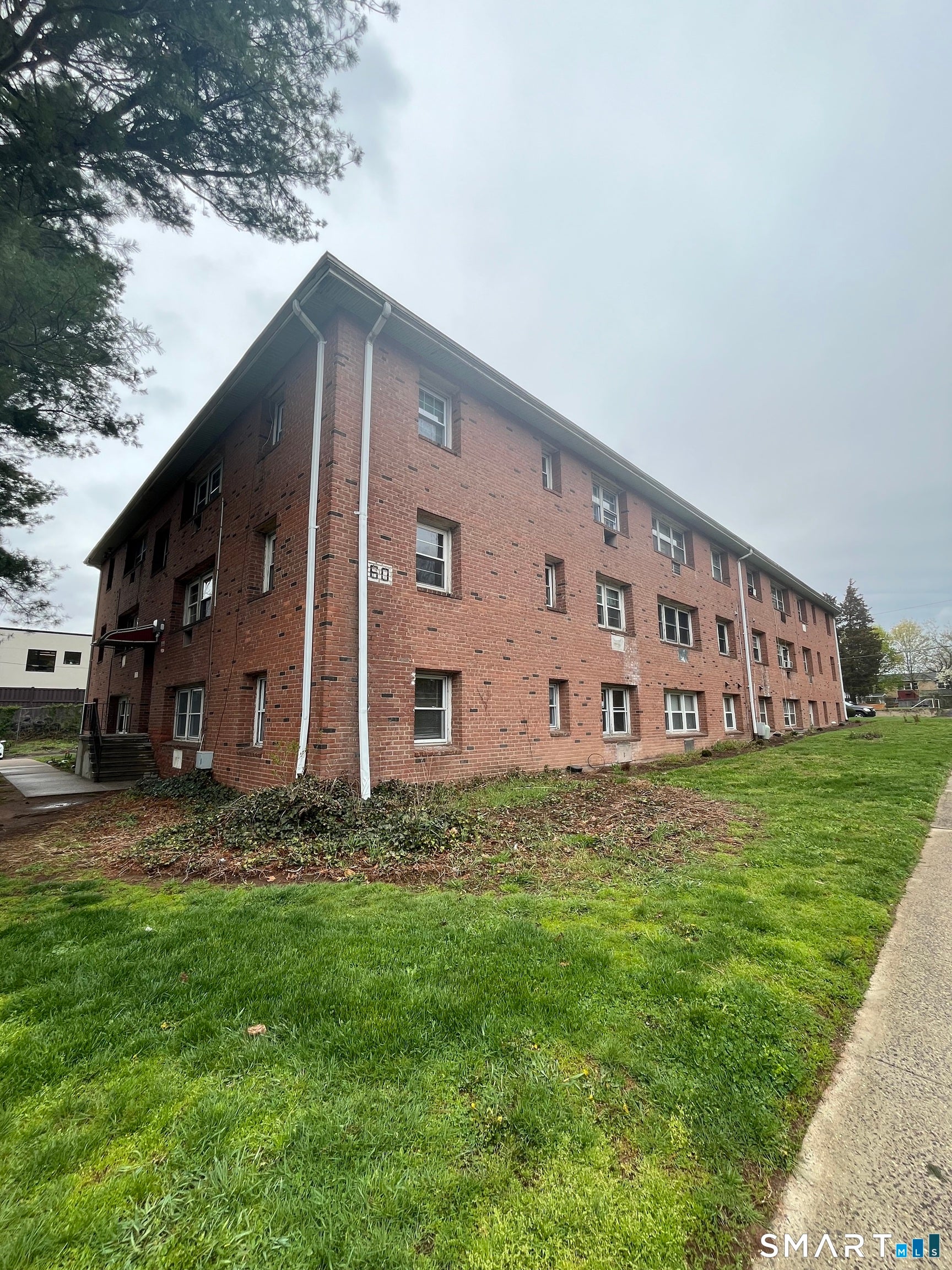 65 Donna Drive B3 — photo