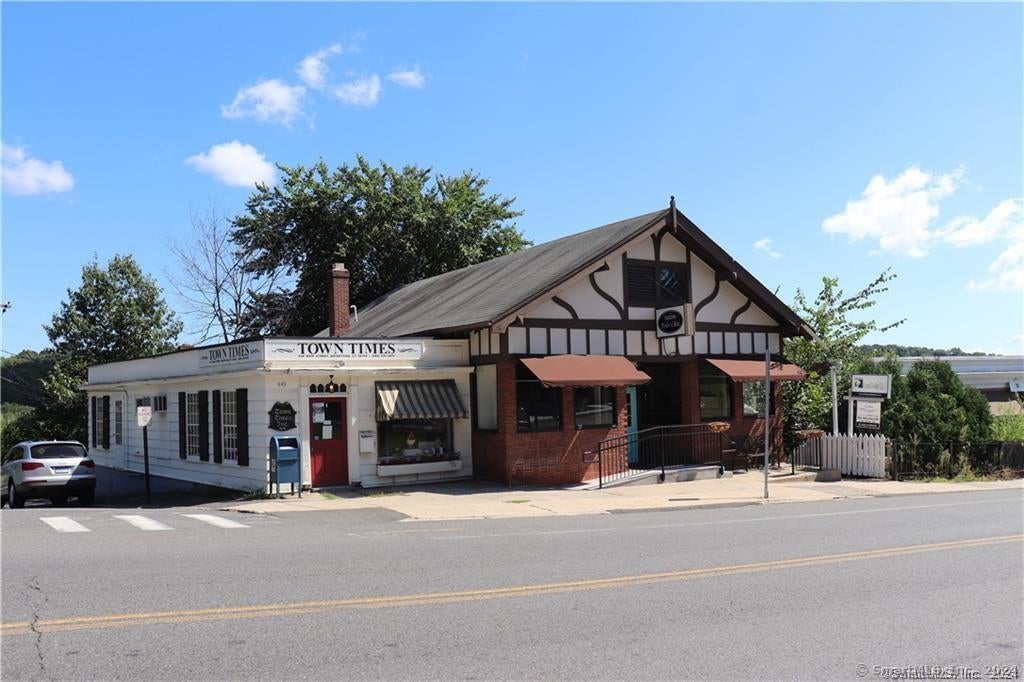 453 Main Street Lower Level — photo