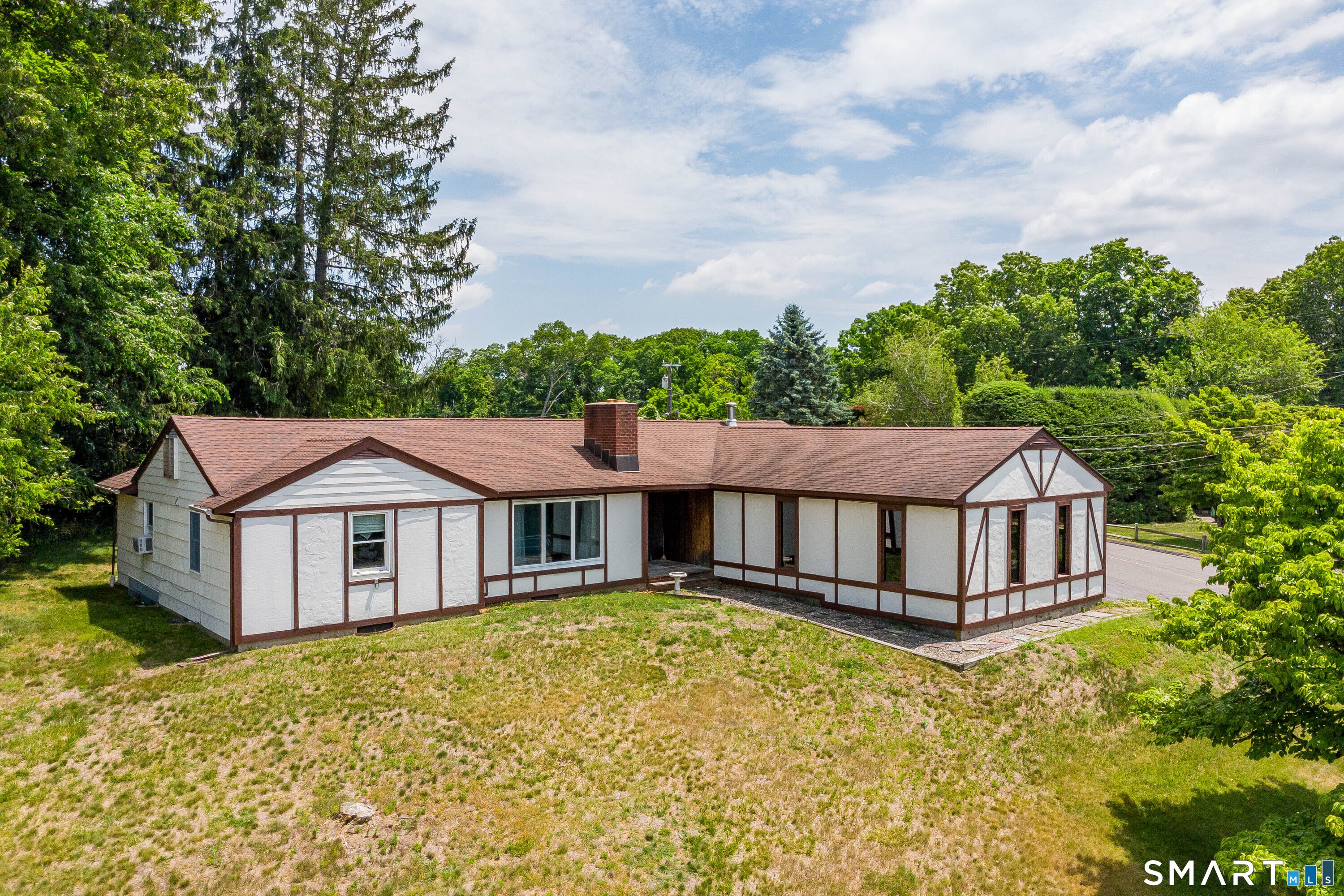 10 Horseshoe Drive — photo