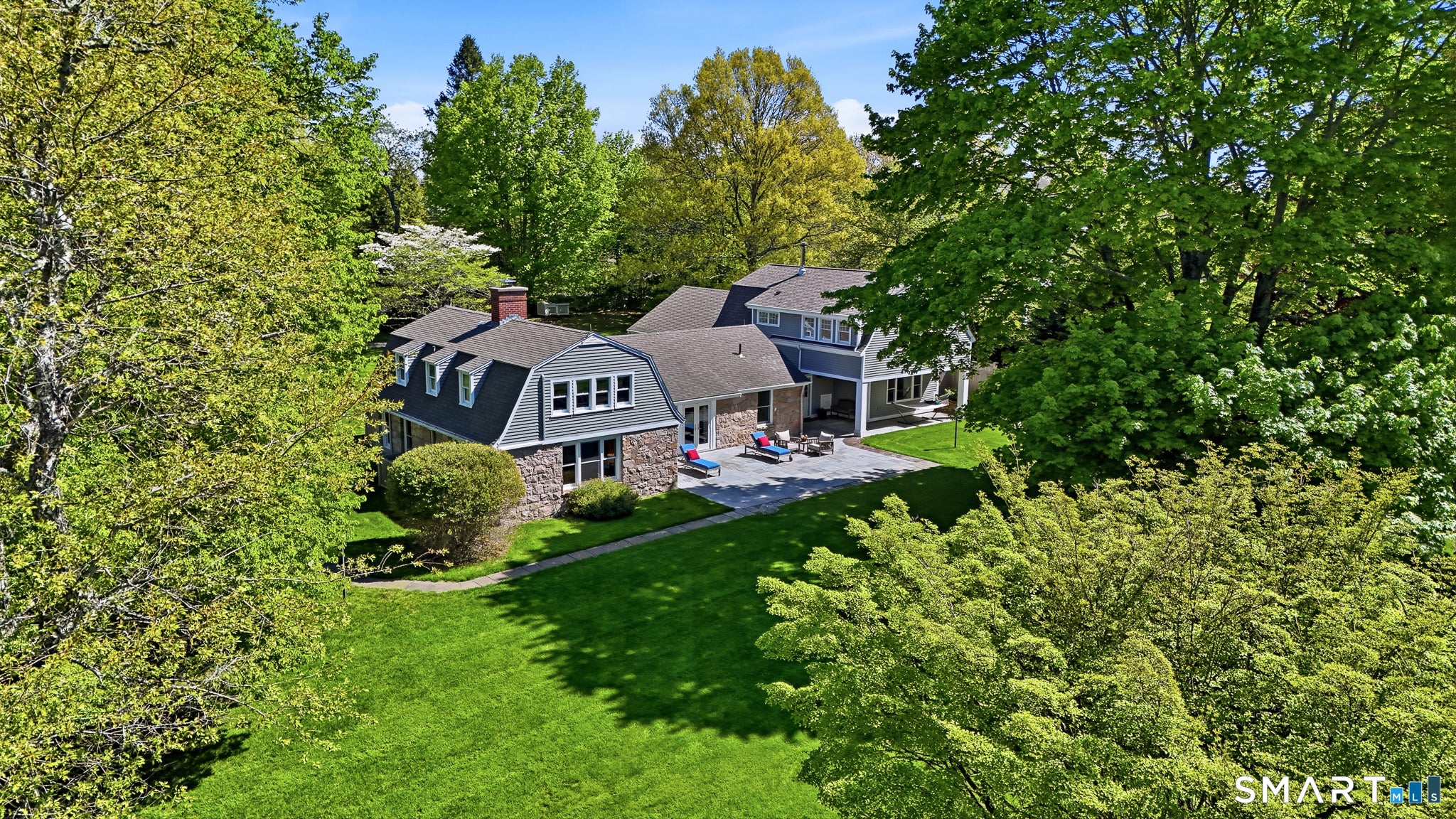 1335 Pequot Trail — photo