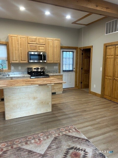 Home in Monroe, CT 06468 — photo 2