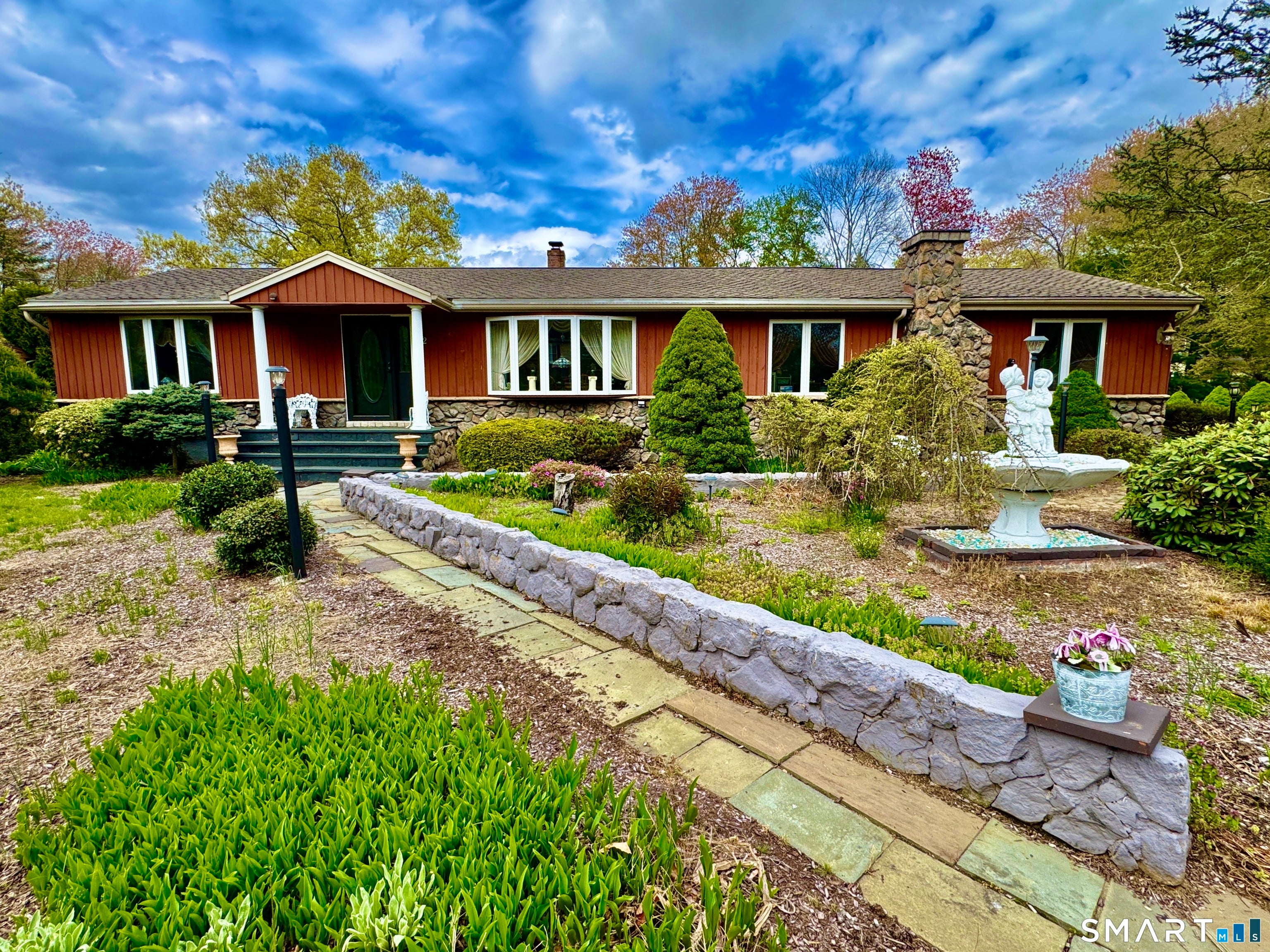 22 Larkspur Drive — photo