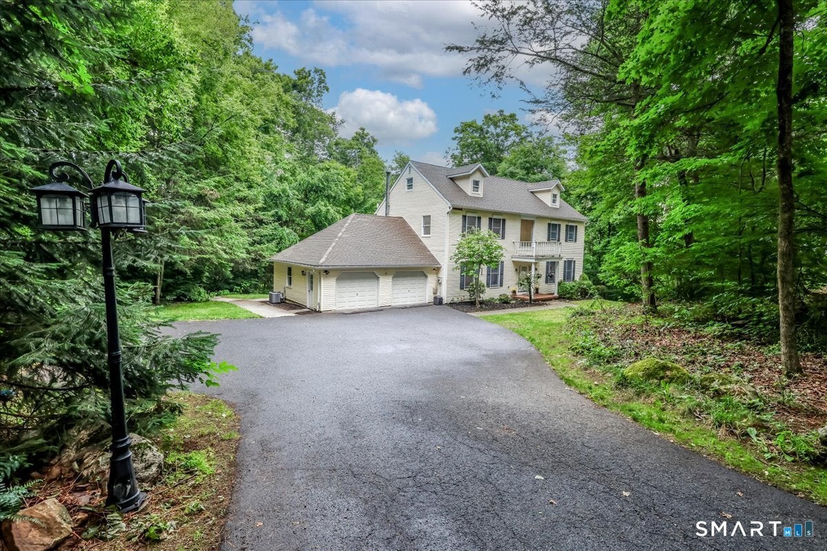 33 Greenknoll Drive — photo