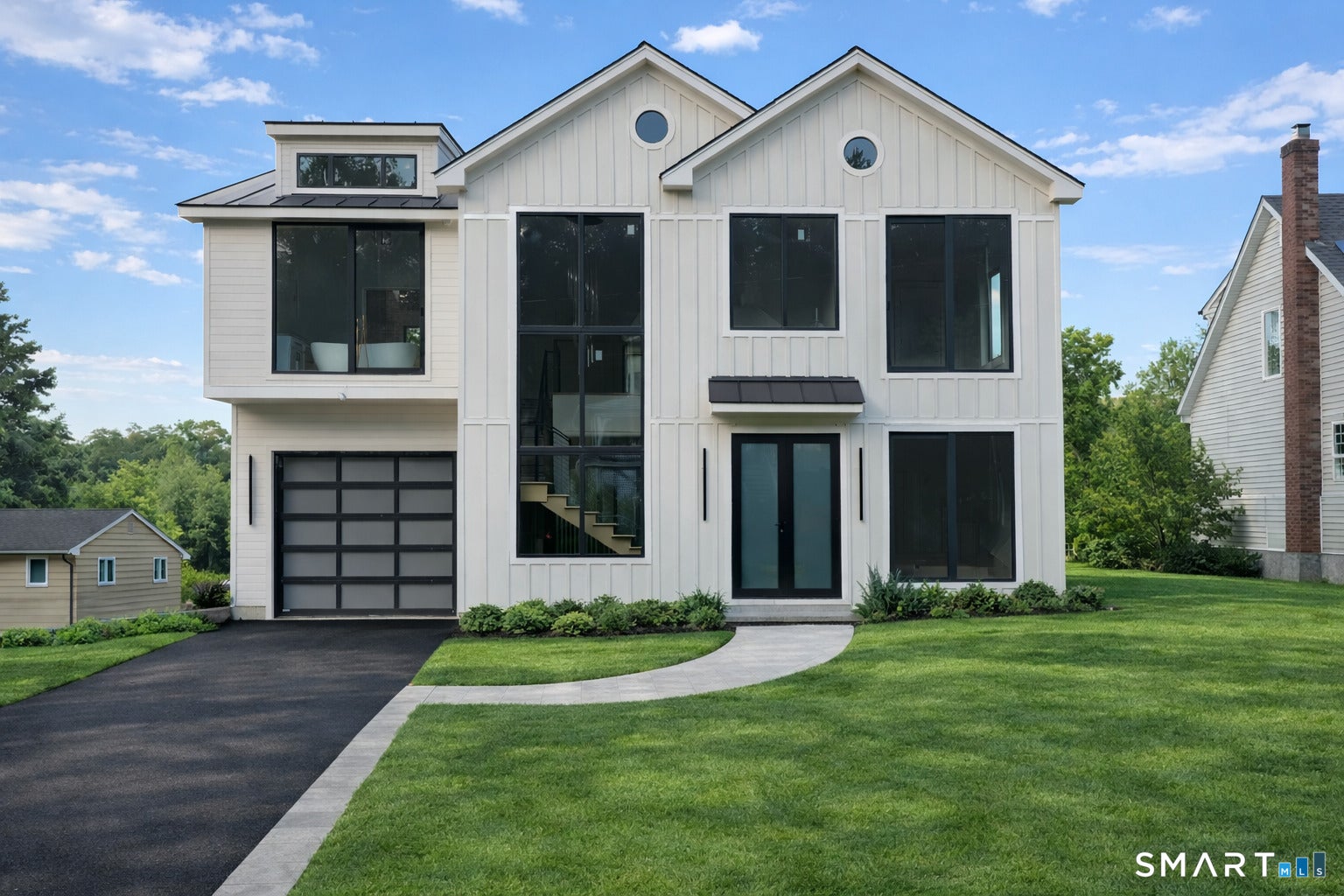 20 North Lake Shore Drive — photo
