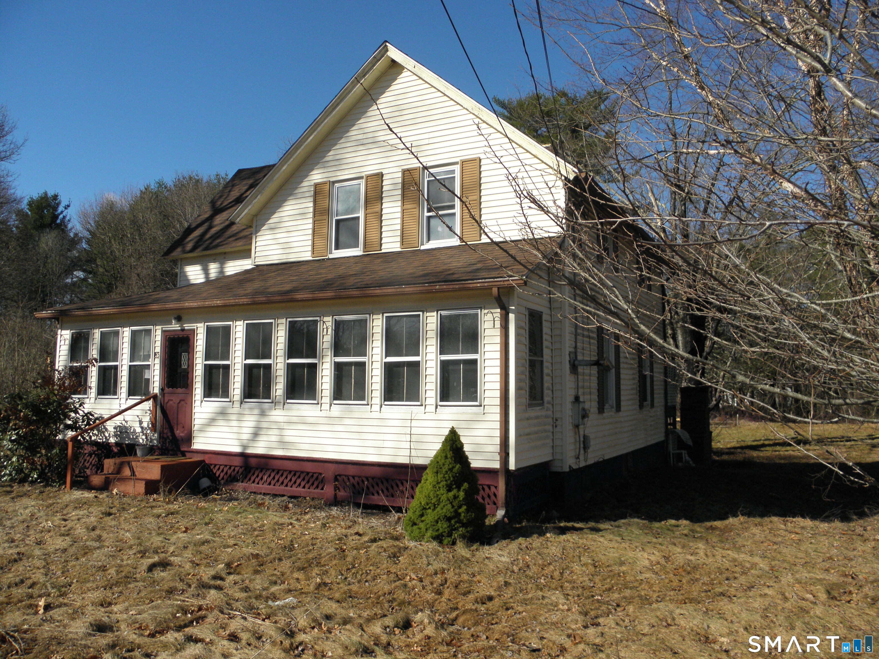 85 Wauregan Road — photo