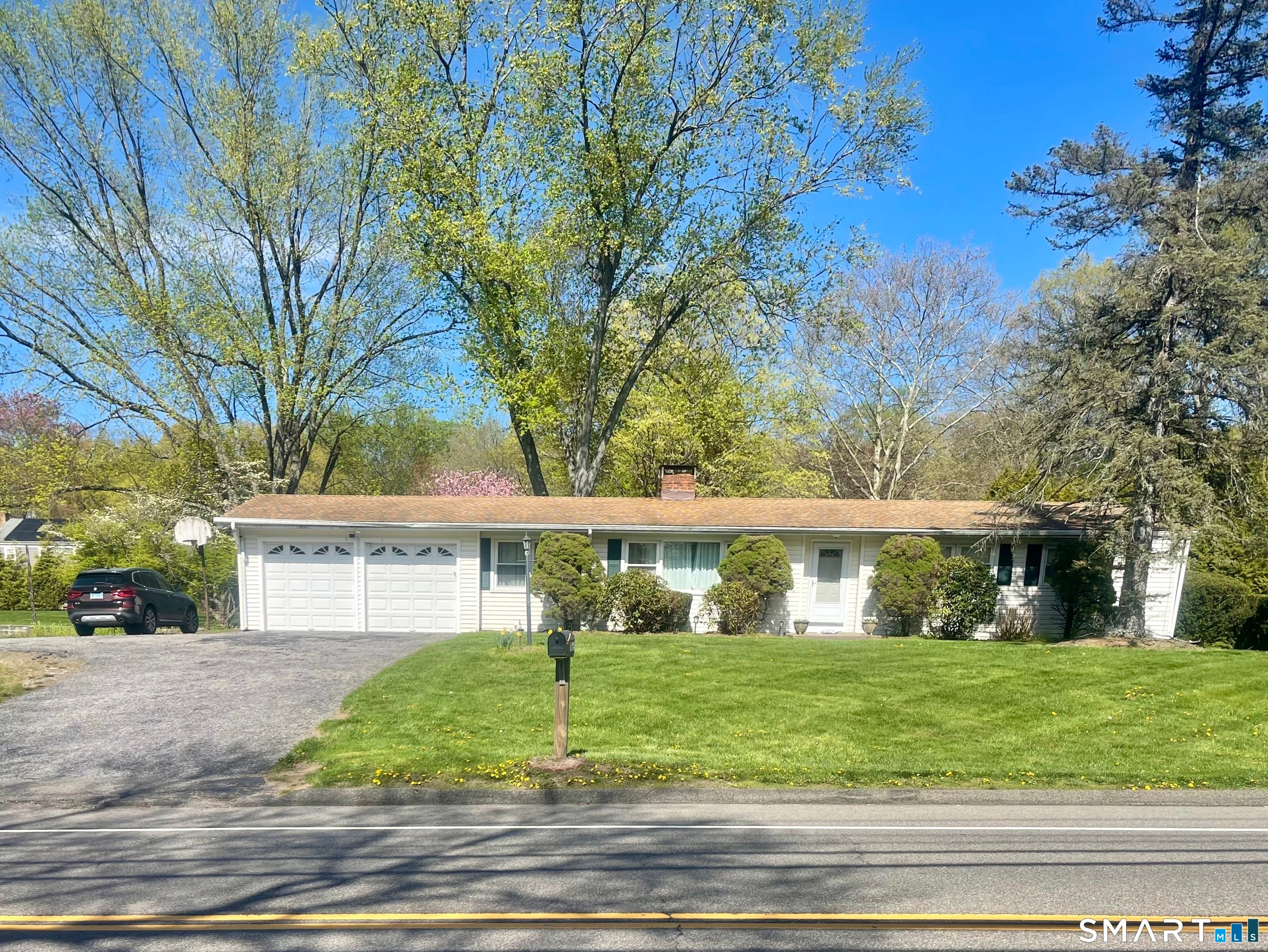 2698 Easton Turnpike — photo
