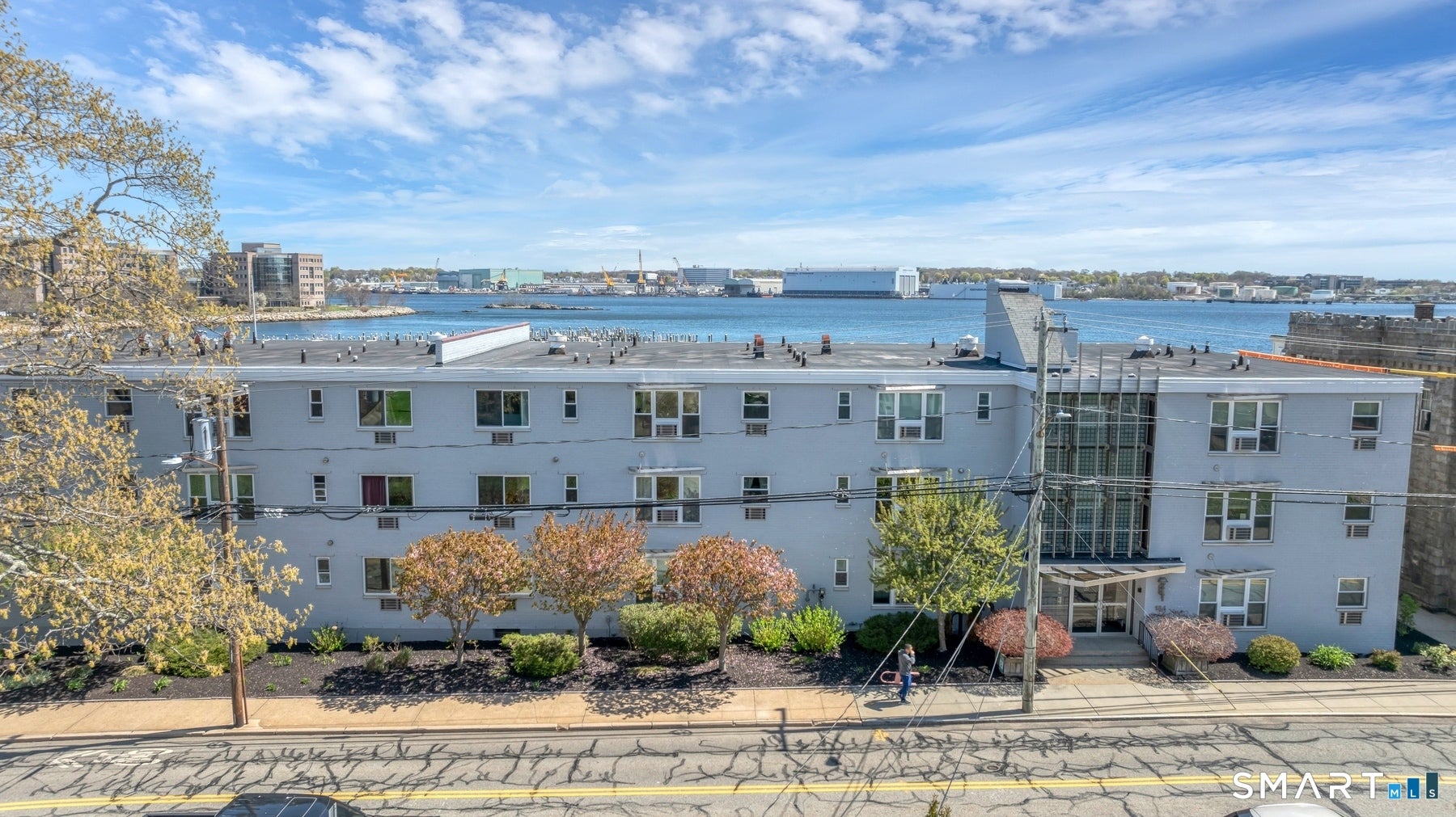184 Pequot Avenue 303 — photo