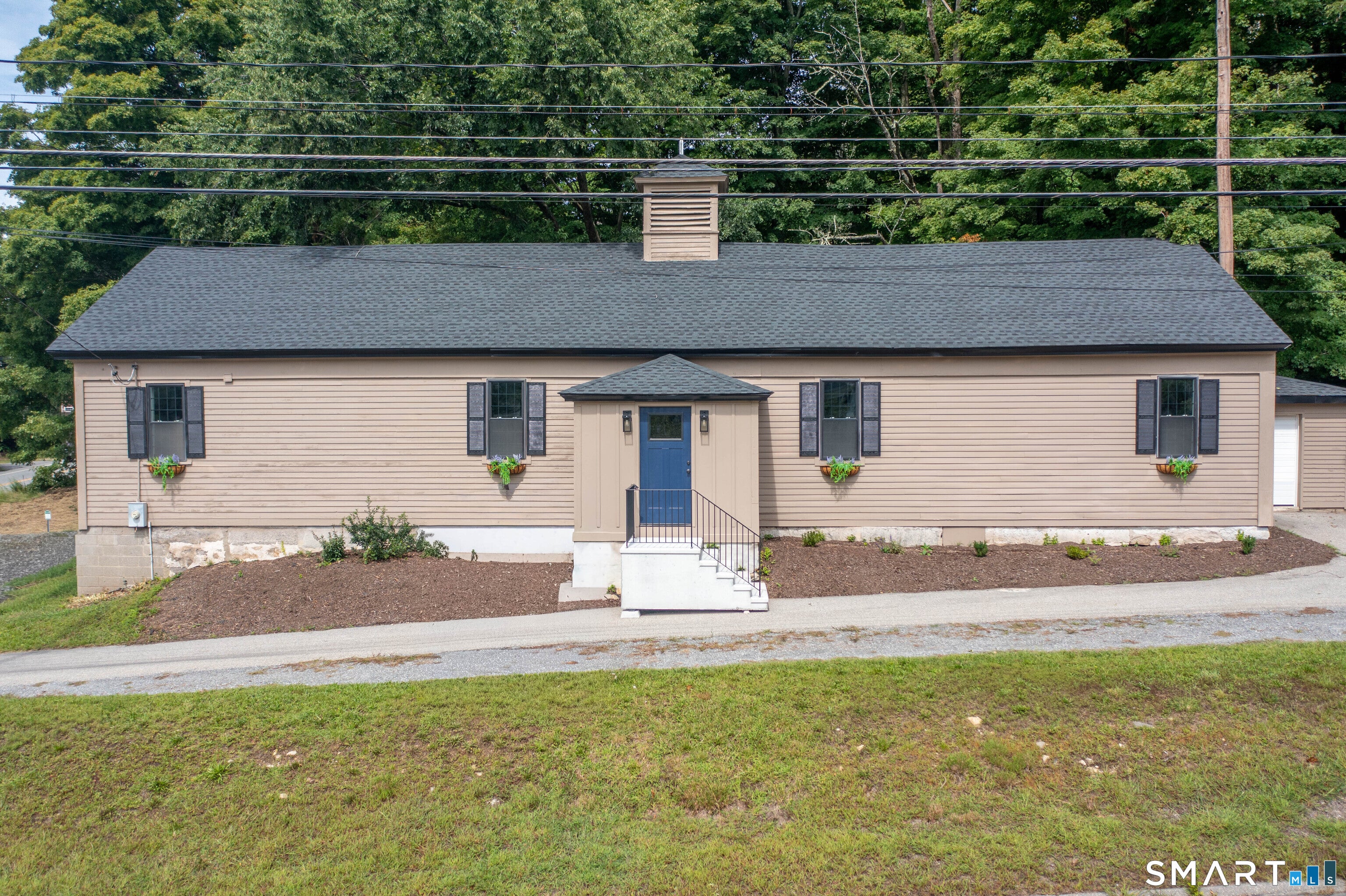 500 Hampton Road — photo