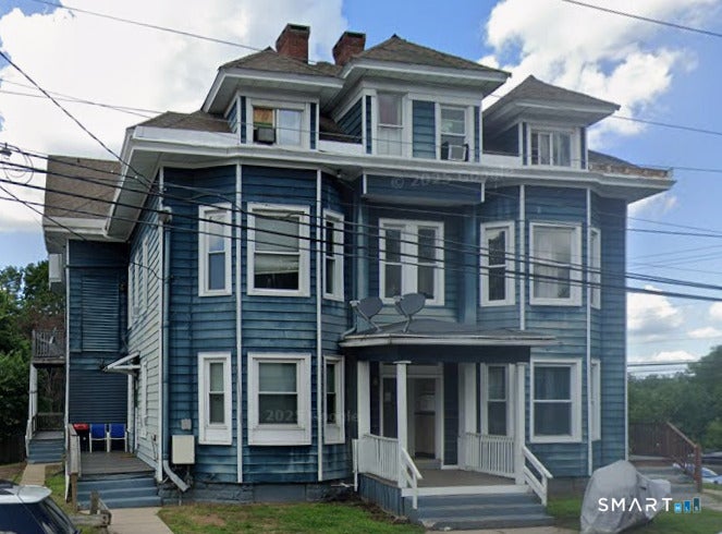 570 Broad Street 3C — photo