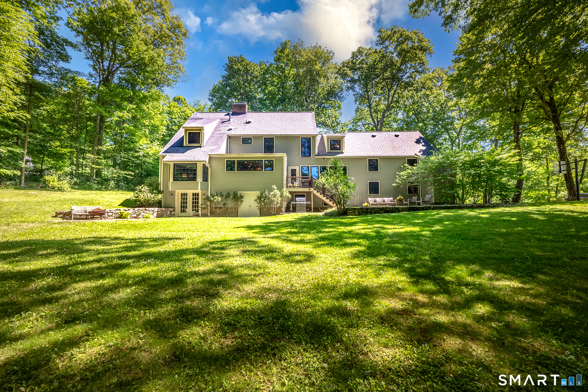 33 Hunter Lane, Ridgefield, CT 06877 — photo 2