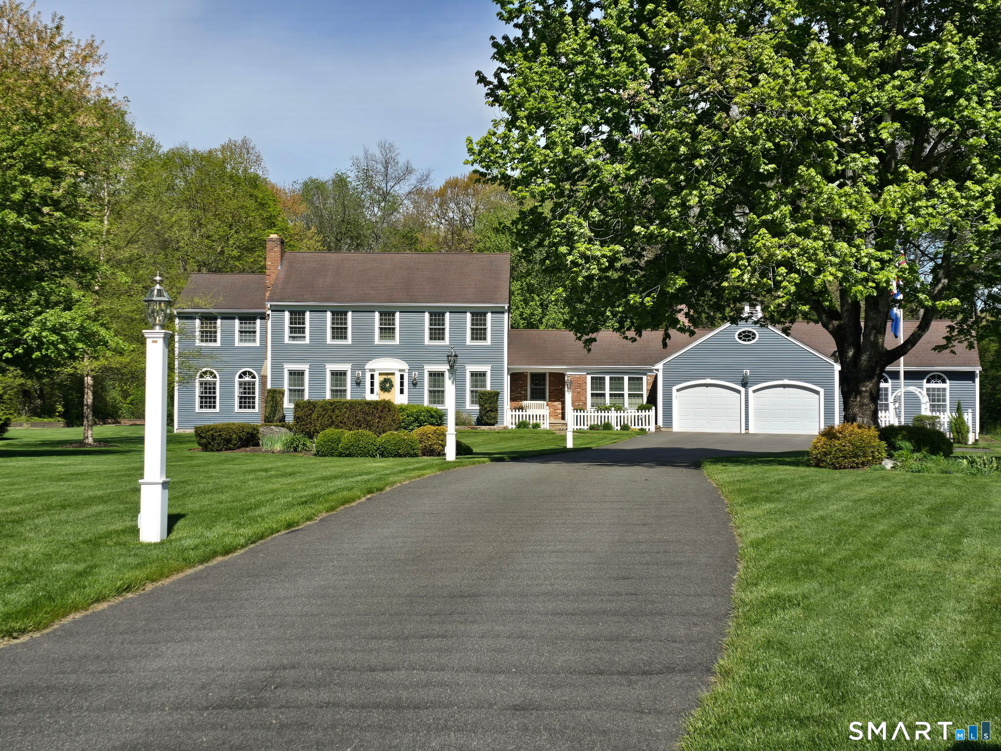 50 River View Court — photo