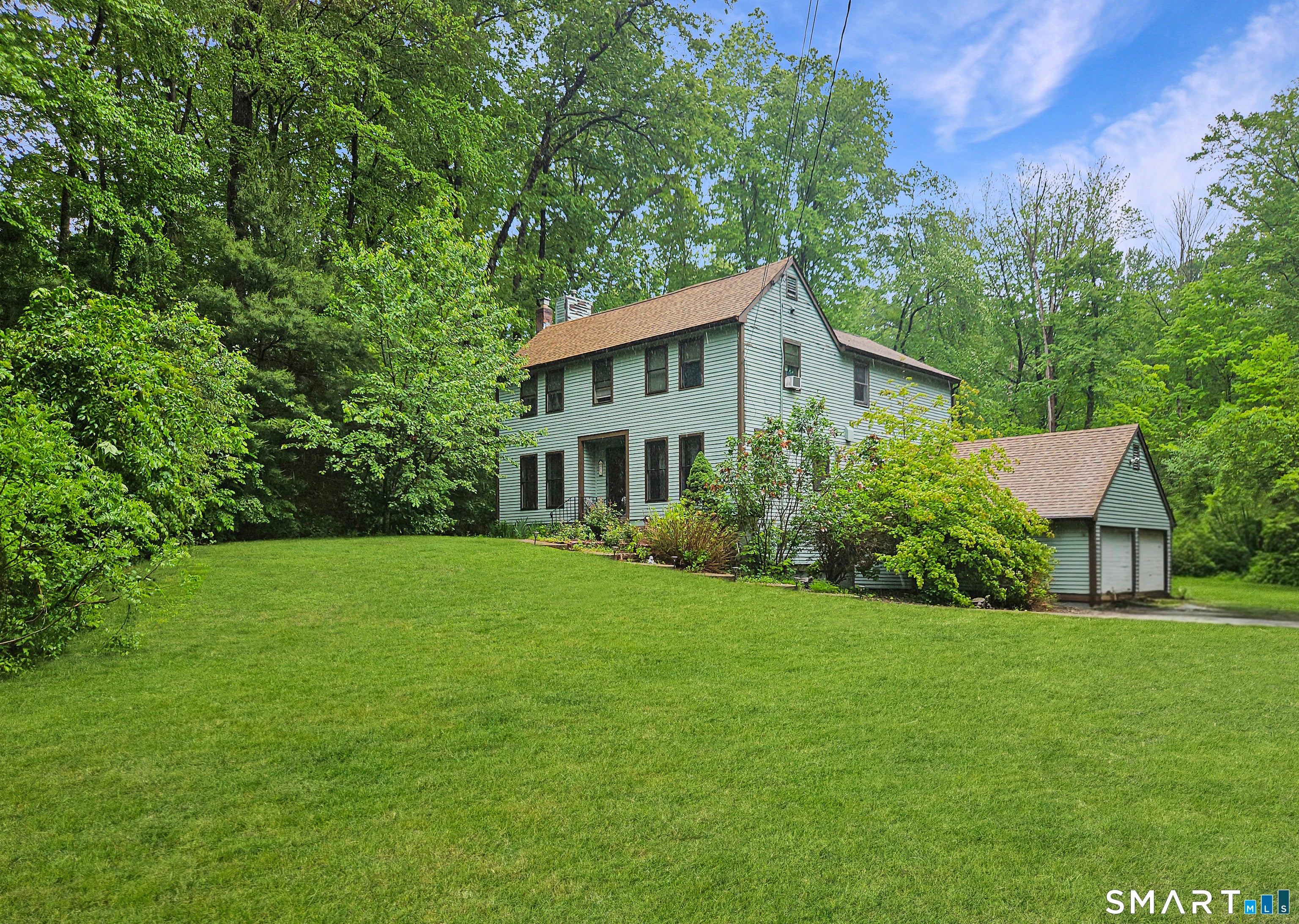 55 Stone Hedge Lane — photo