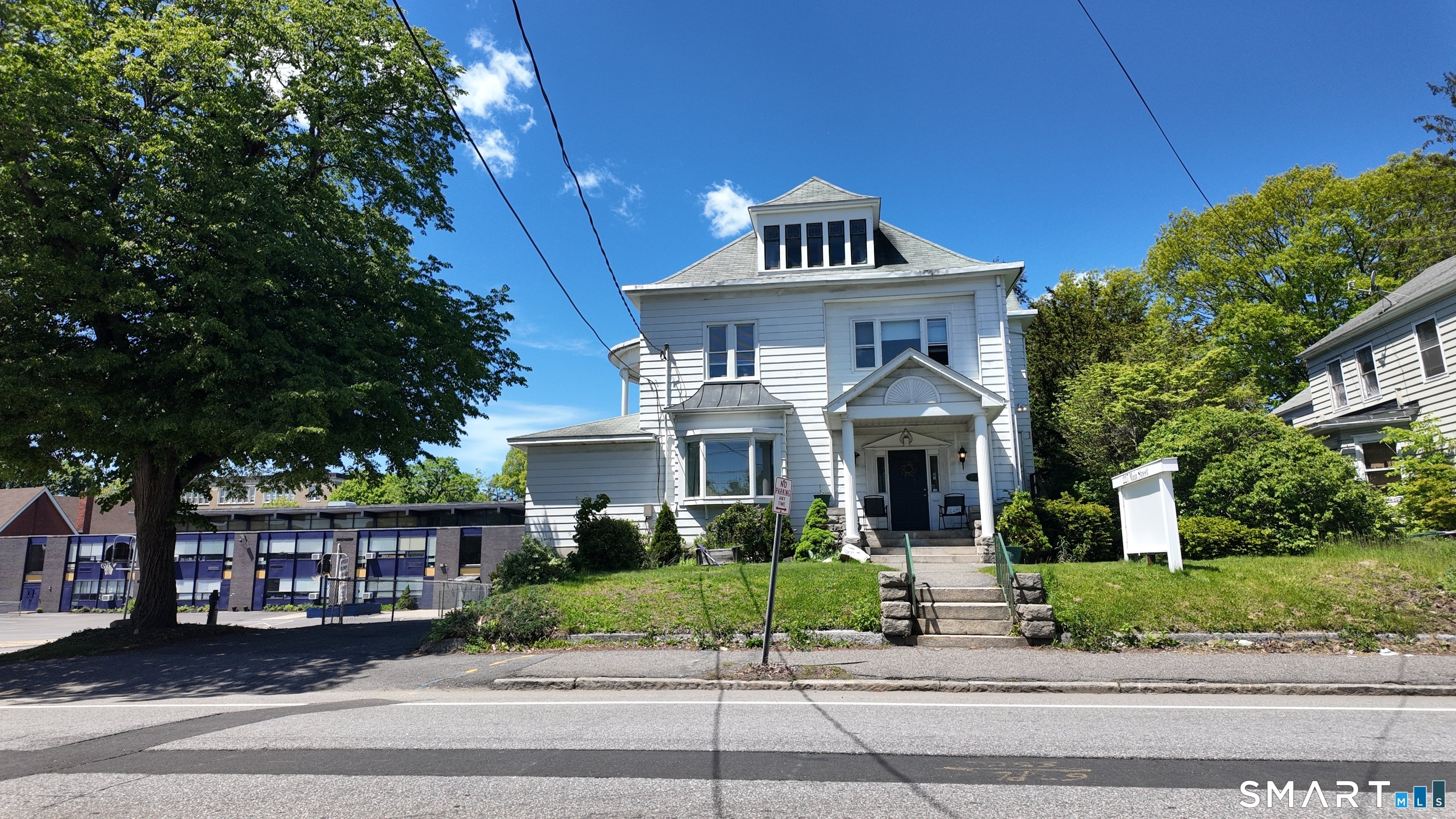 227 Main Street — photo