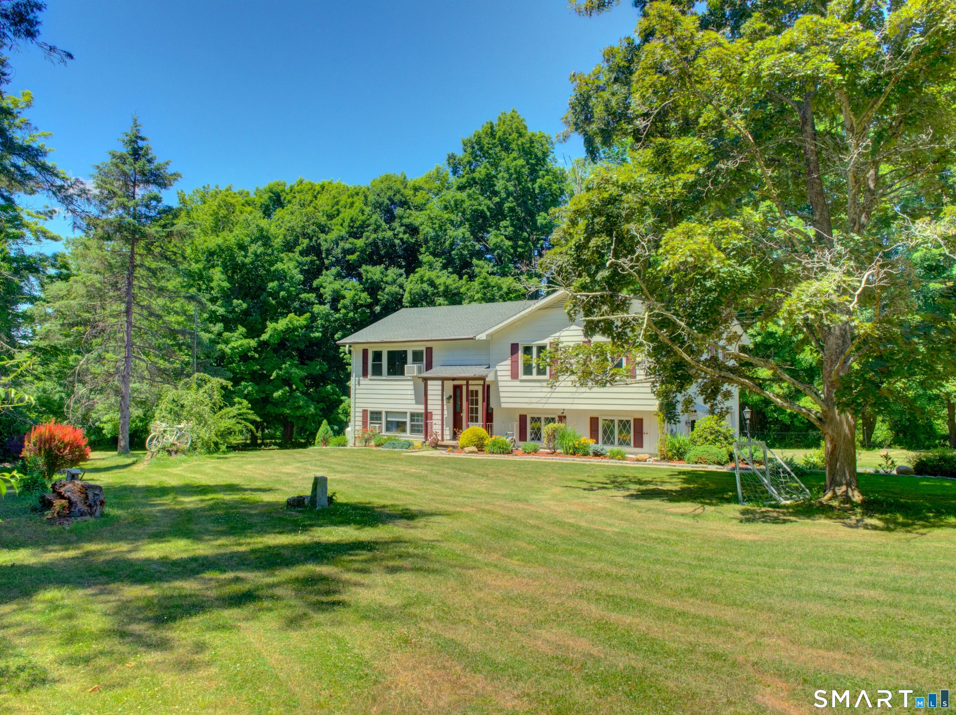 232 Forest Road — photo