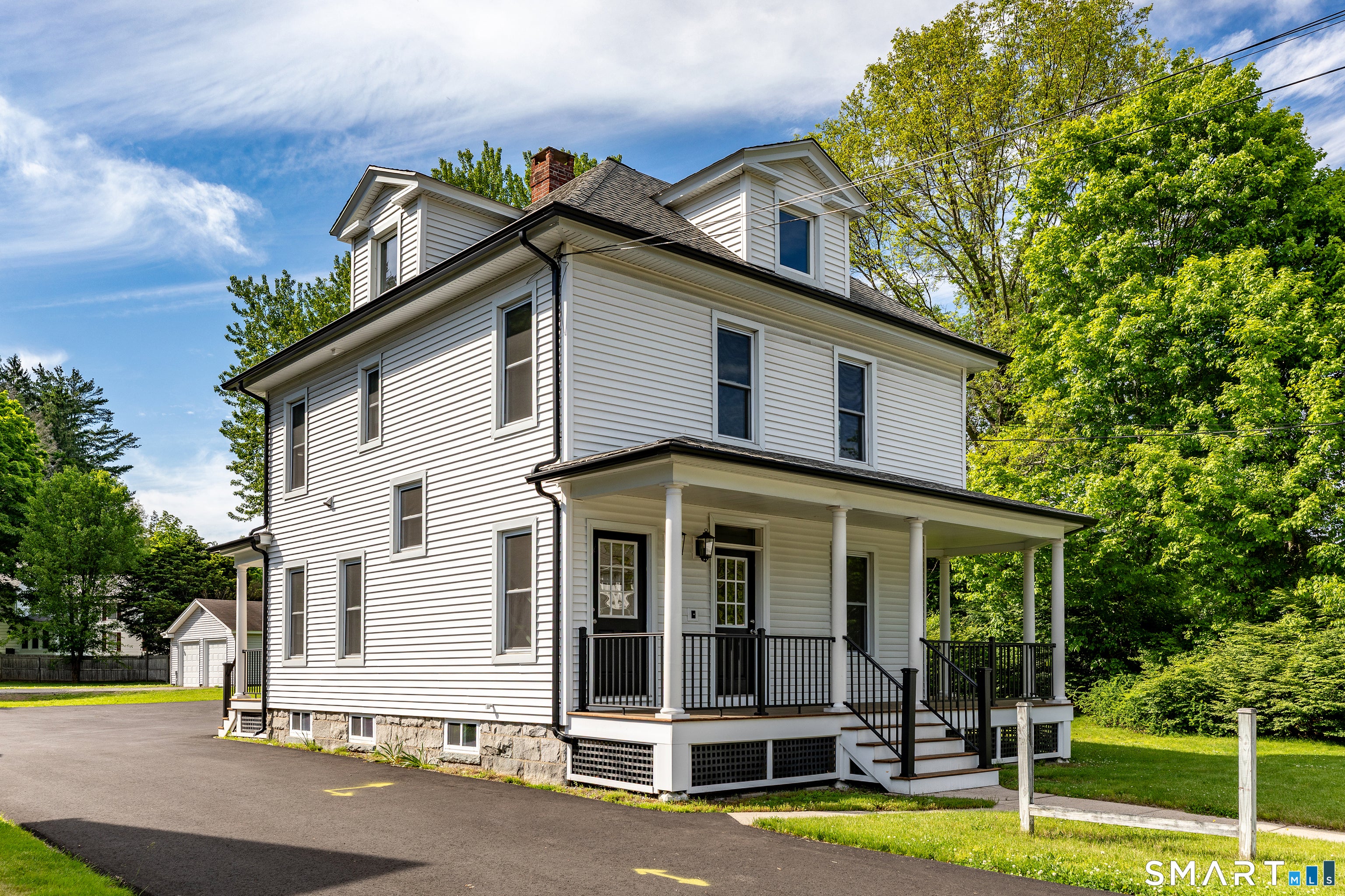 212 South Main Street — photo