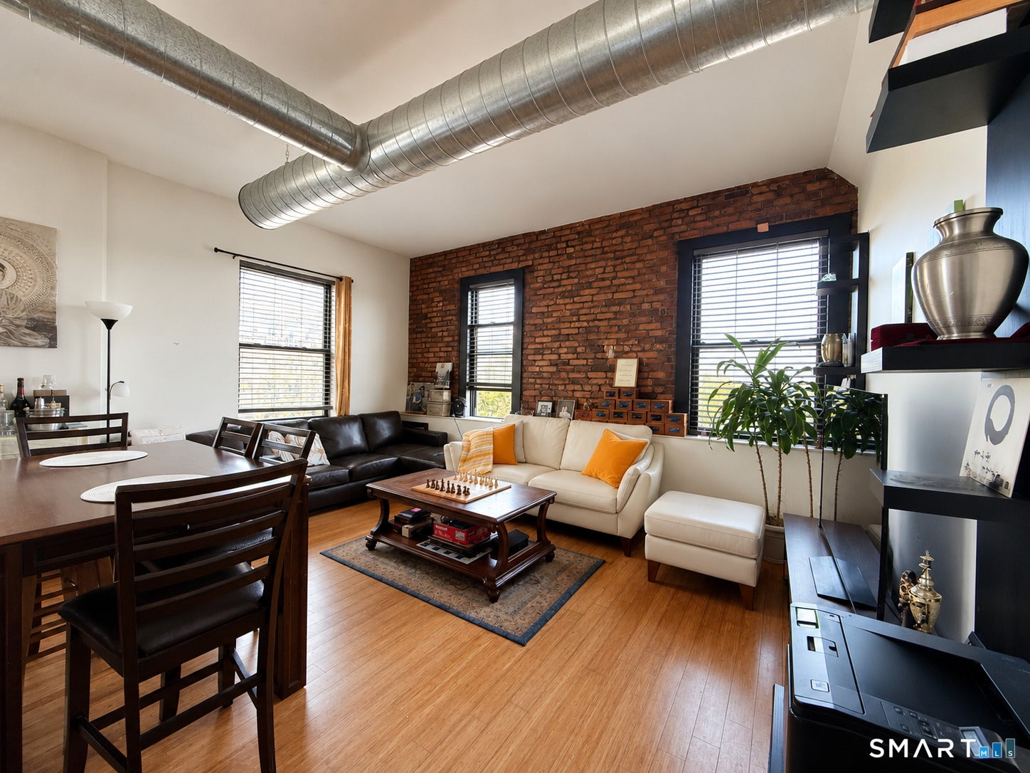 881 Lafayette Boulevard 4G — photo