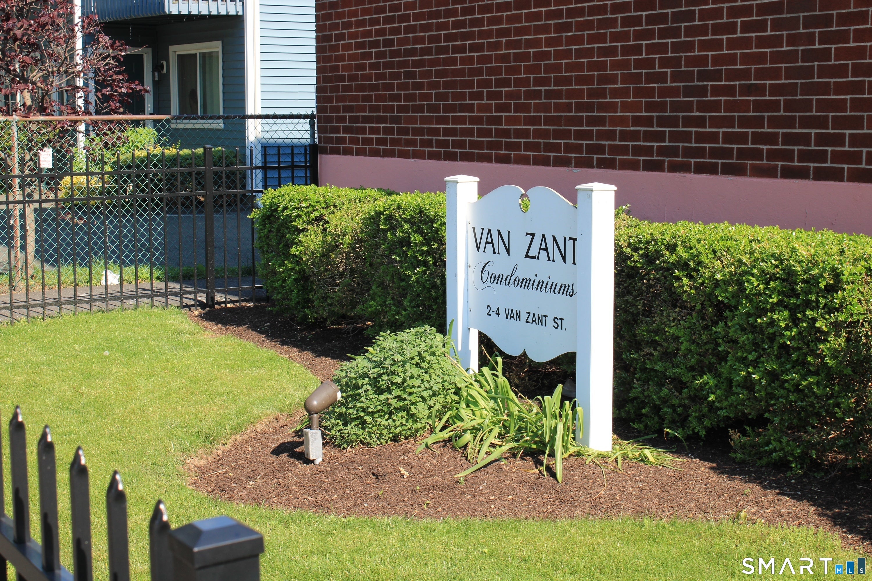 4 Van Zant Street a2 — photo