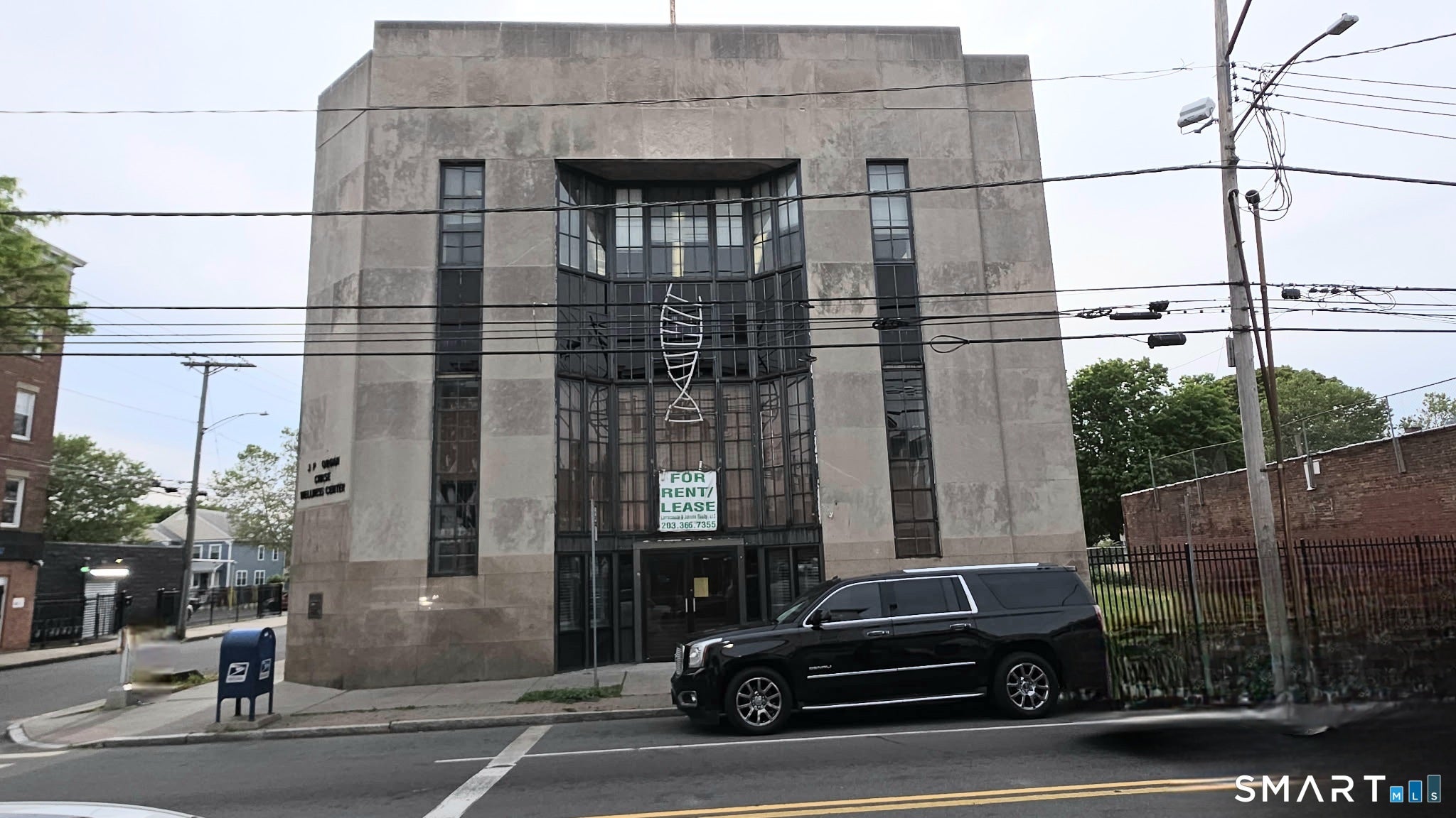 1071 East Main Street — photo