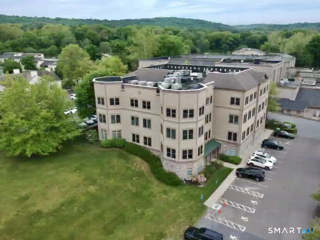 466 Heritage Road 4 — photo