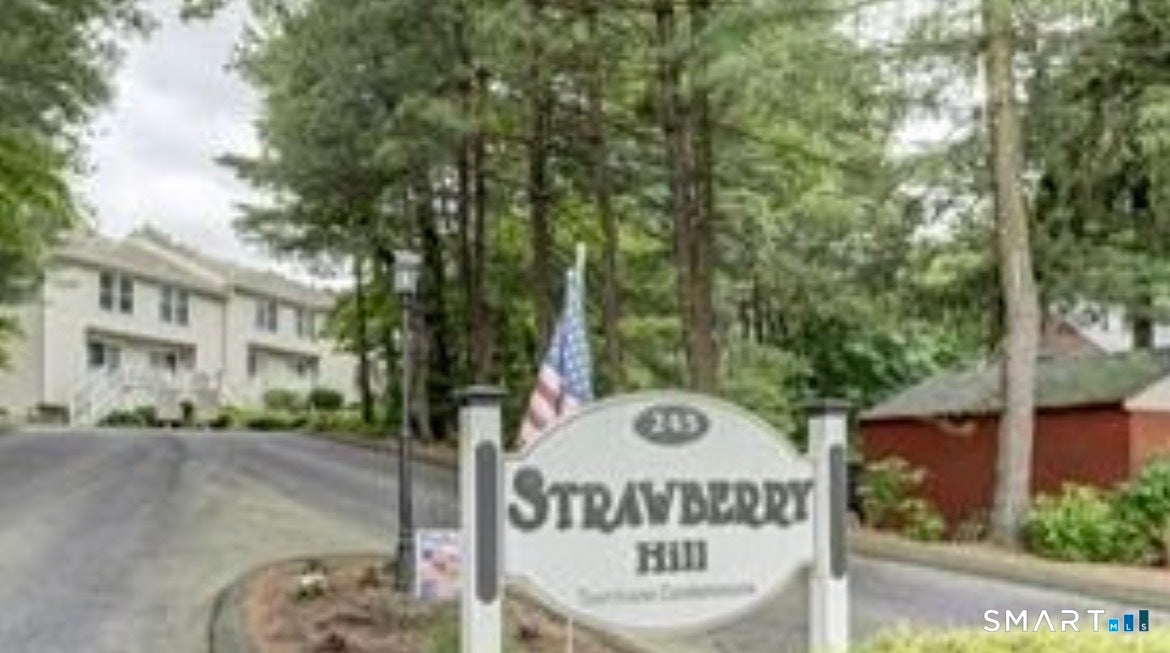 245 East Woodland Street 35 — photo