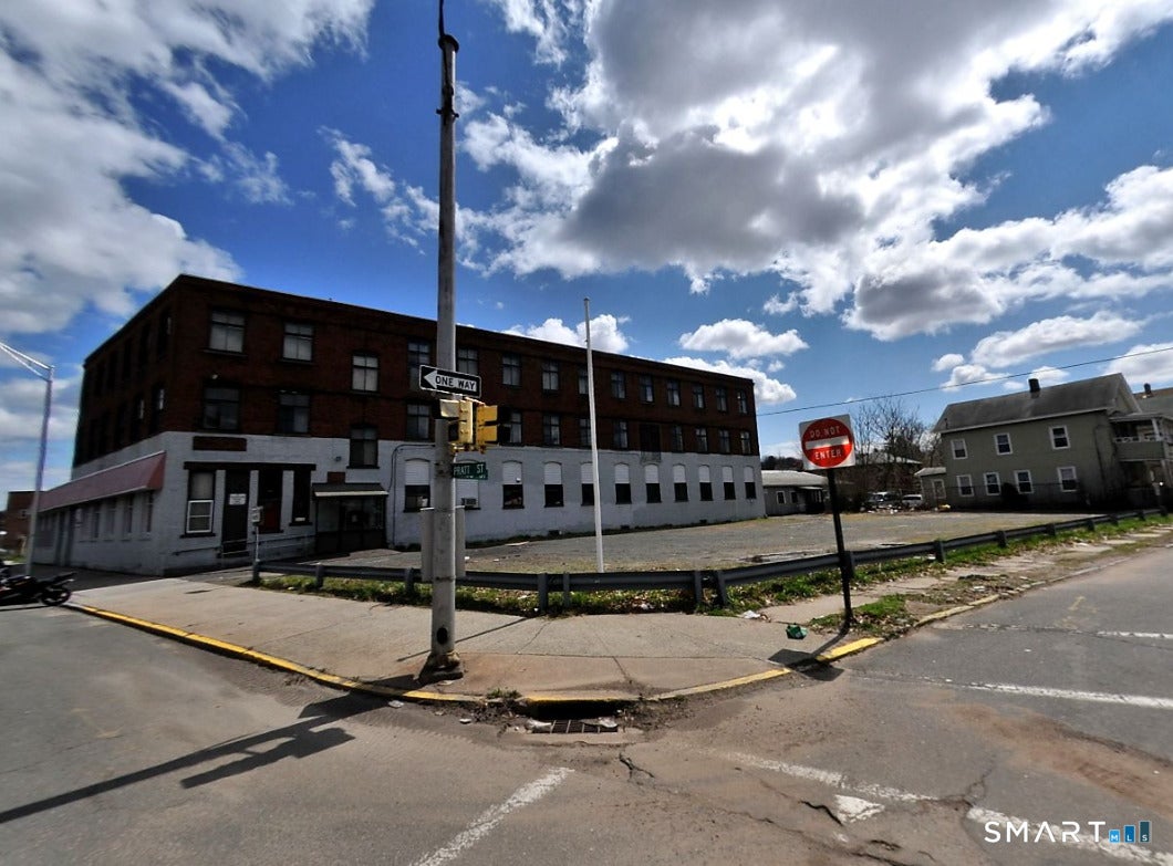 163 Pratt Street — photo